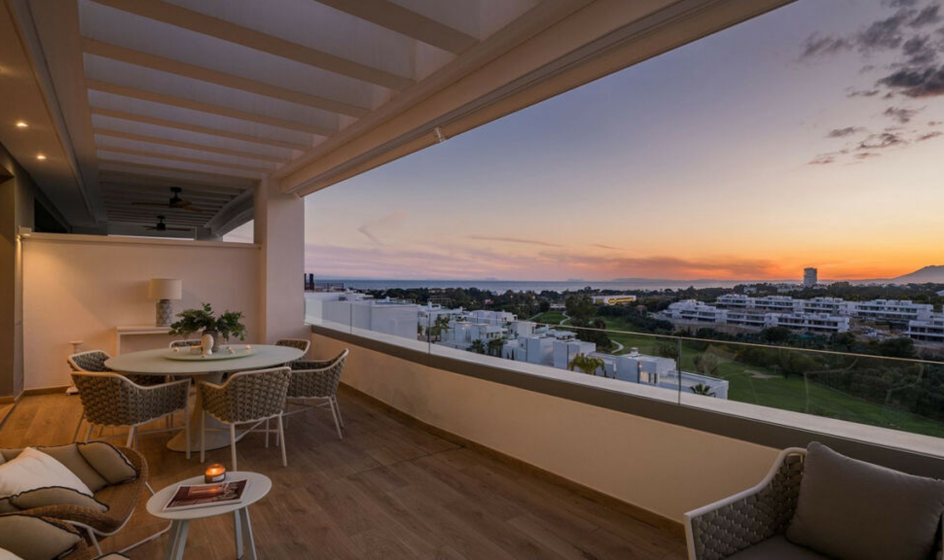 Resale - Apartment -
Marbella