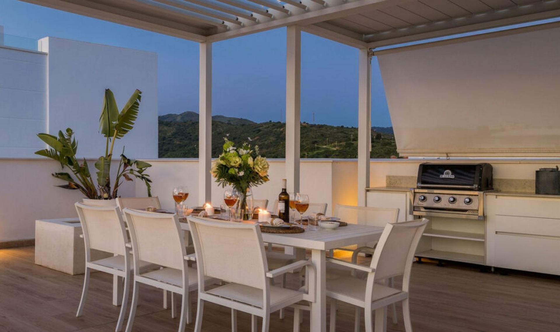 Resale - Apartment -
Marbella