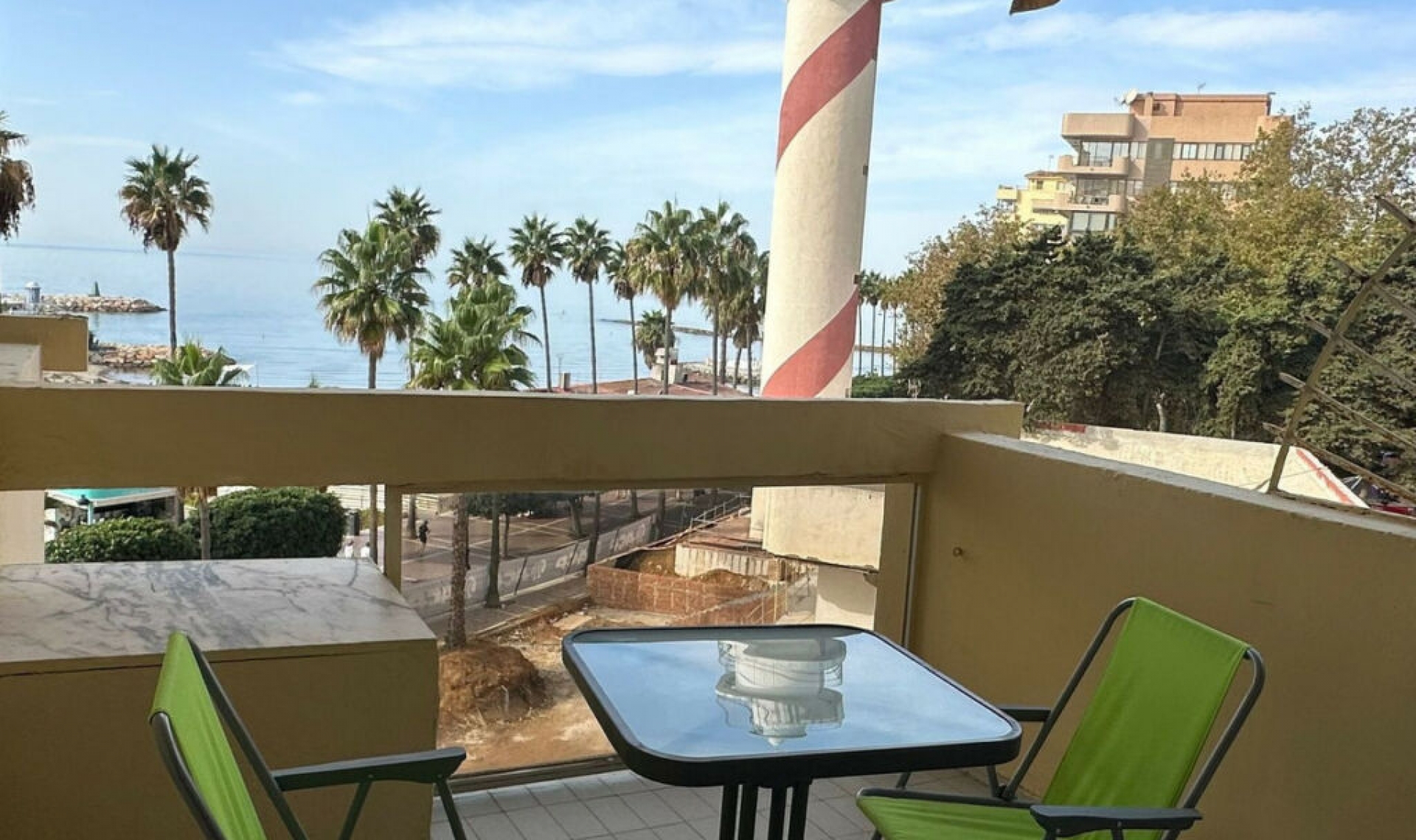 Resale - Apartment -
Marbella