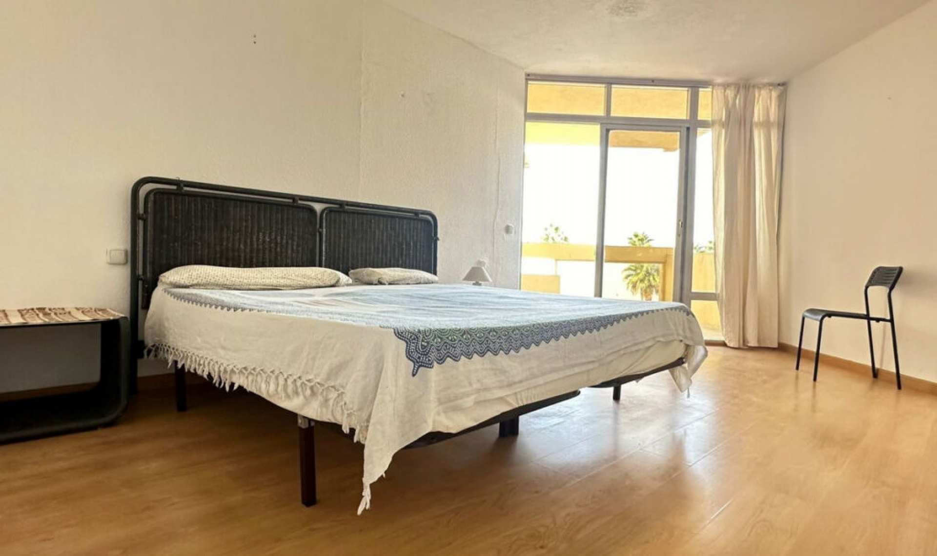 Resale - Apartment -
Marbella