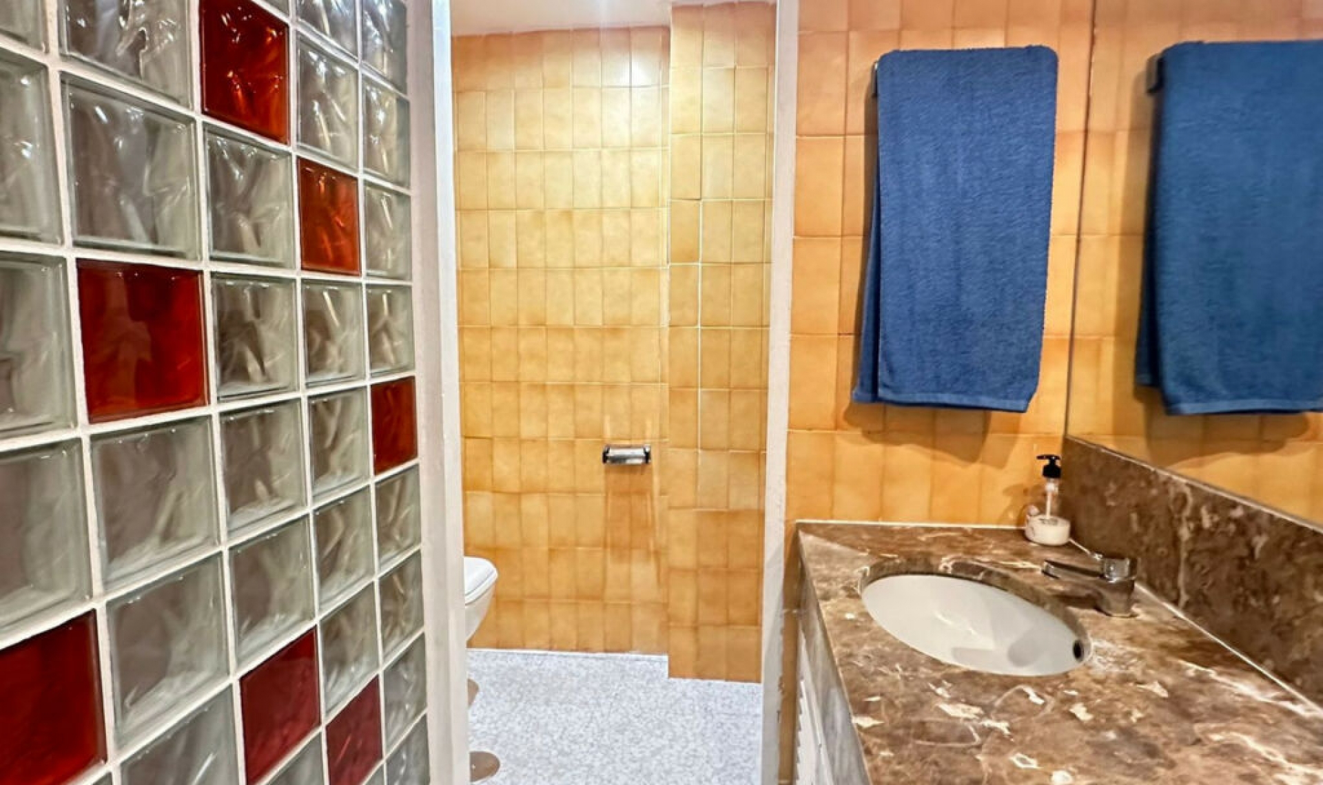 Resale - Apartment -
Marbella