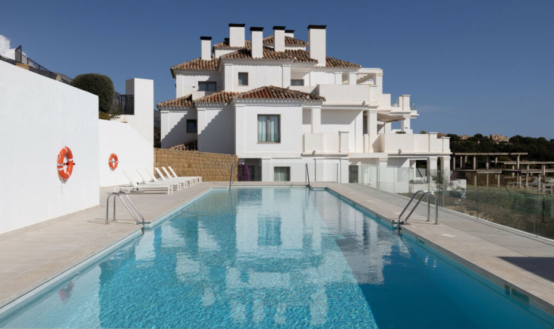Resale - Apartment -
Marbella