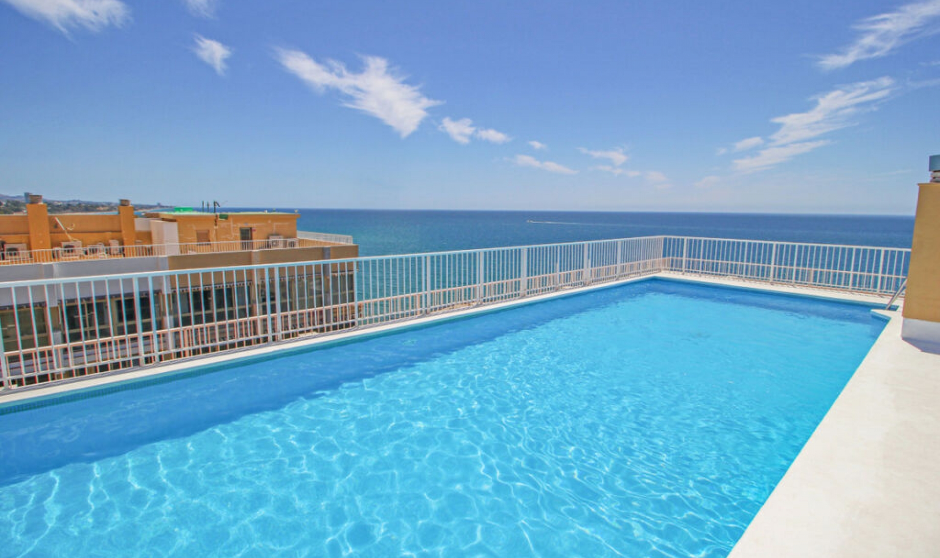 Resale - Apartment -
Marbella