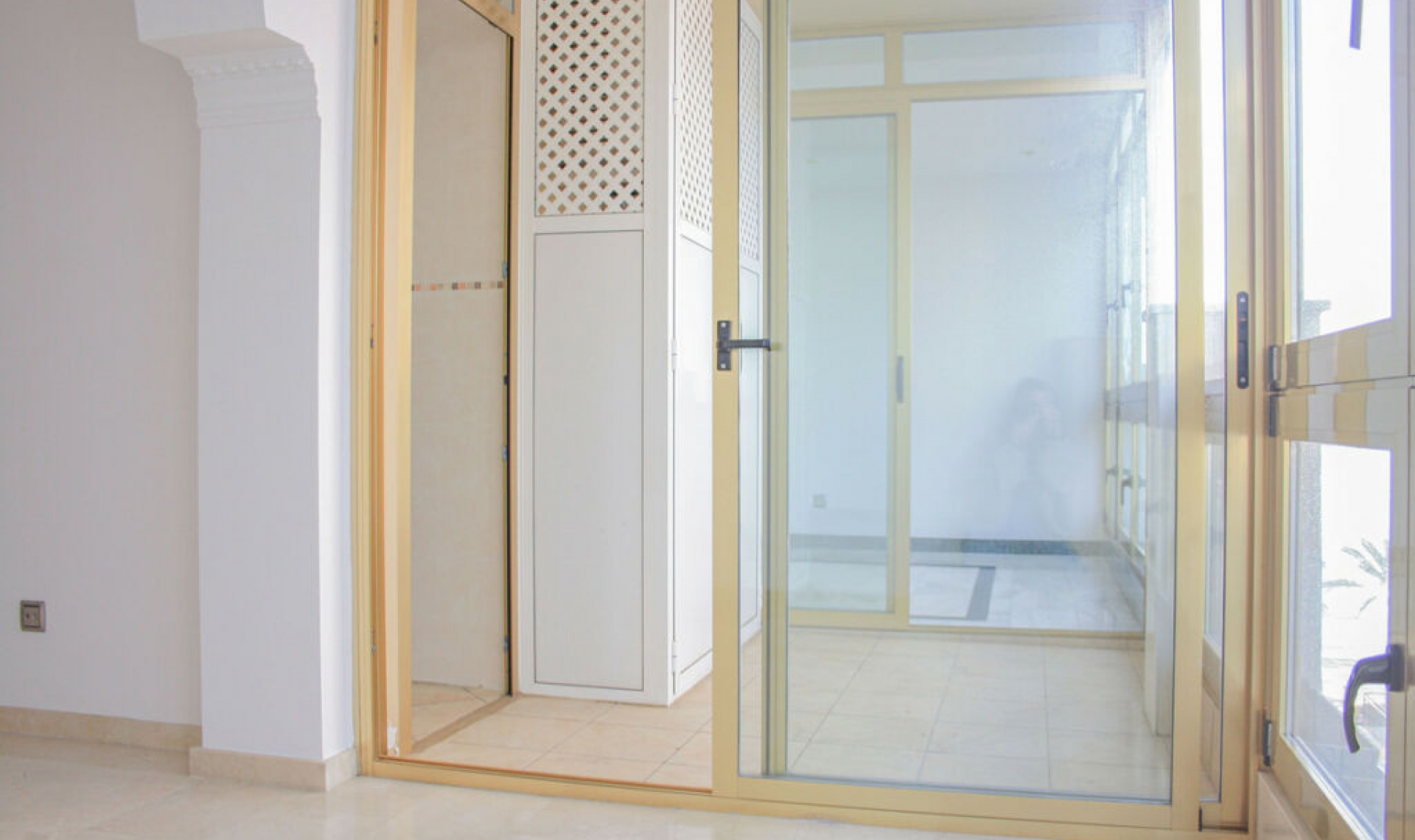 Resale - Apartment -
Marbella