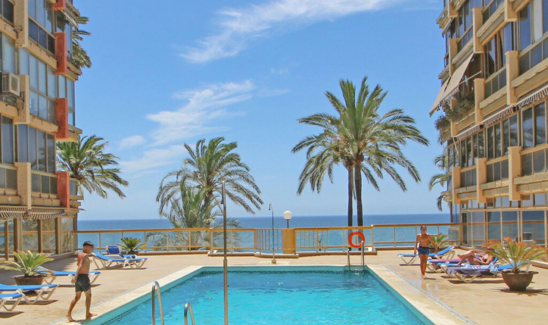 Resale - Apartment -
Marbella