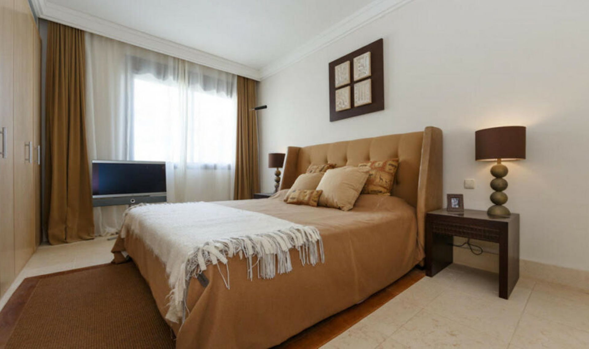 Resale - Apartment -
Marbella