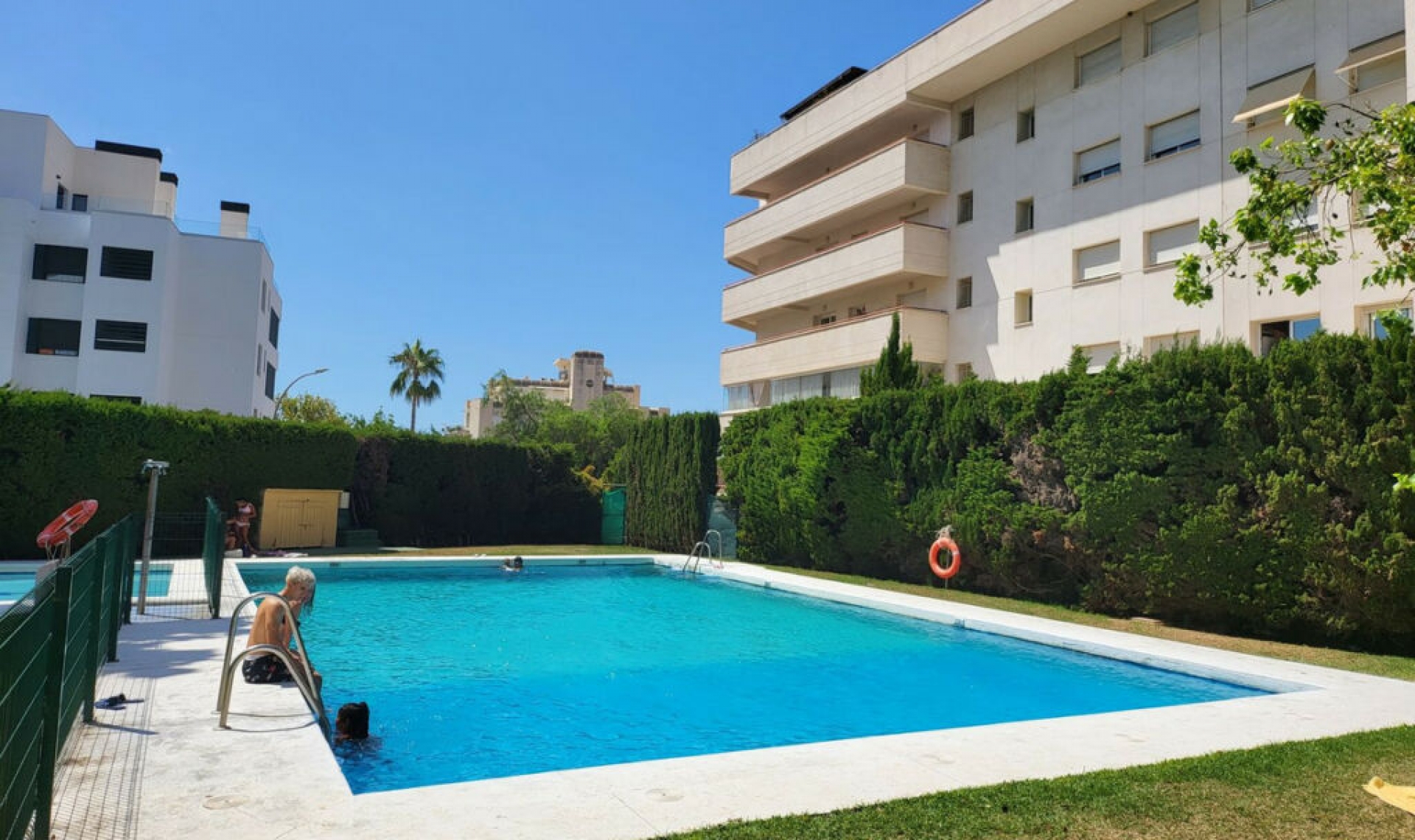 Resale - Apartment -
Marbella