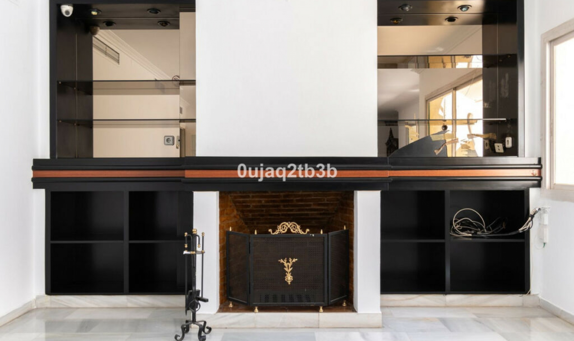 Resale - Apartment -
Marbella