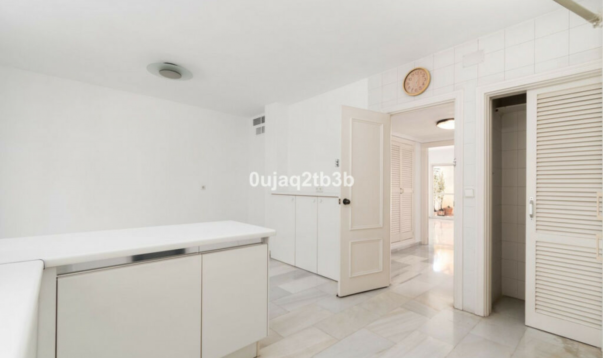 Resale - Apartment -
Marbella