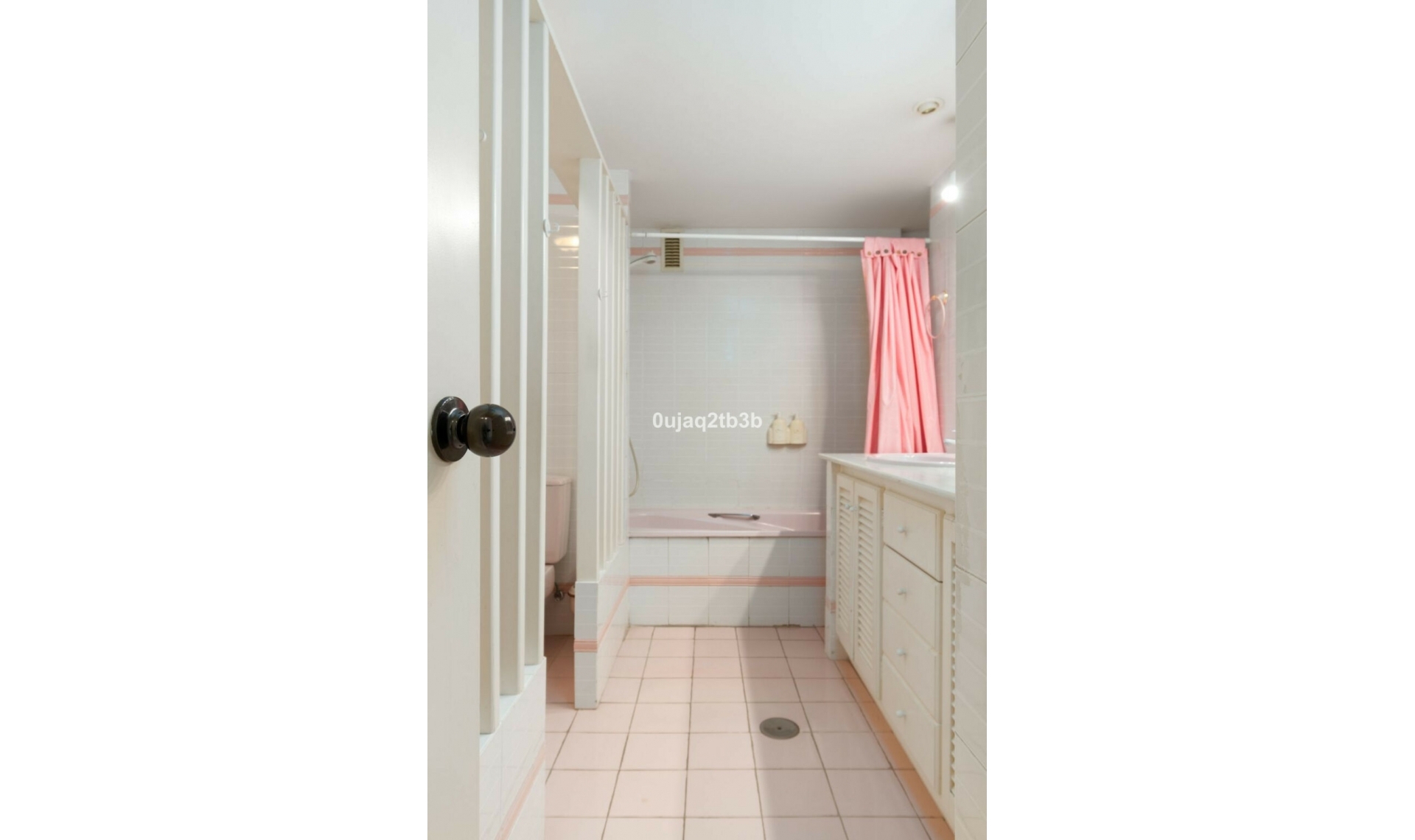 Resale - Apartment -
Marbella