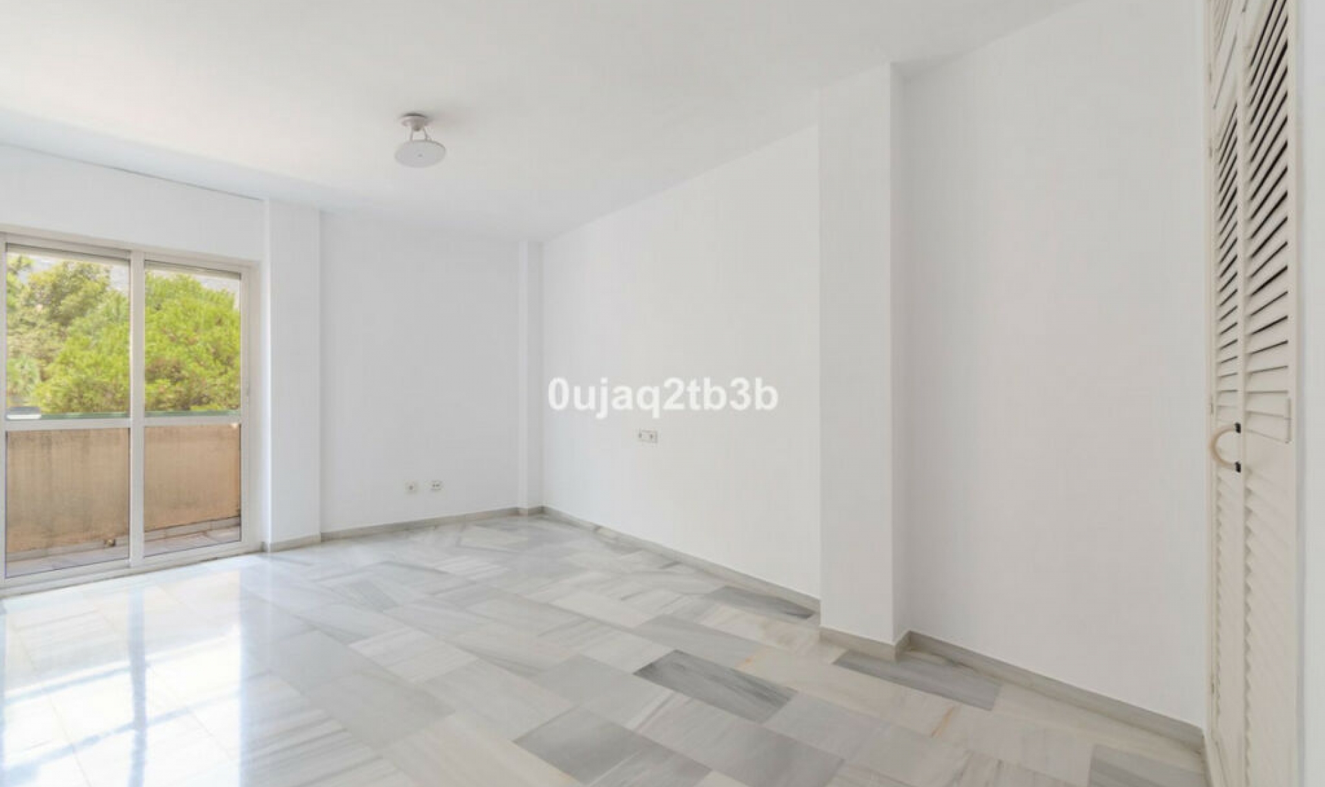 Resale - Apartment -
Marbella