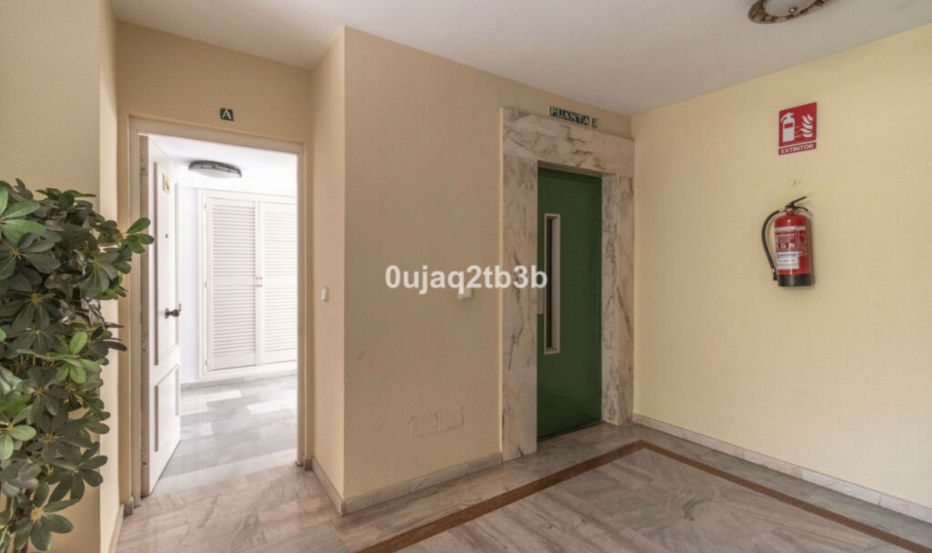 Resale - Apartment -
Marbella