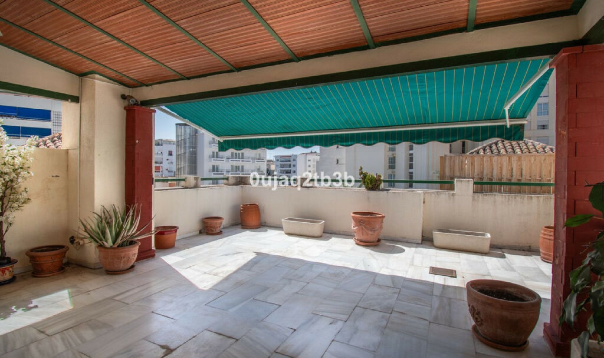 Resale - Apartment -
Marbella