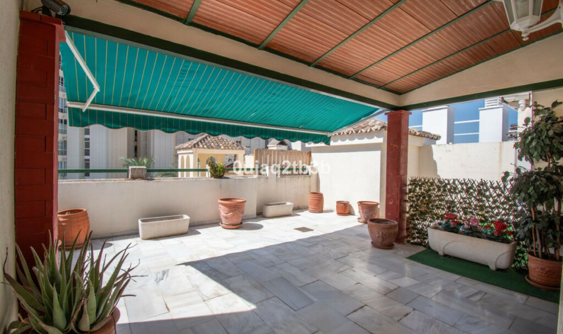 Resale - Apartment -
Marbella