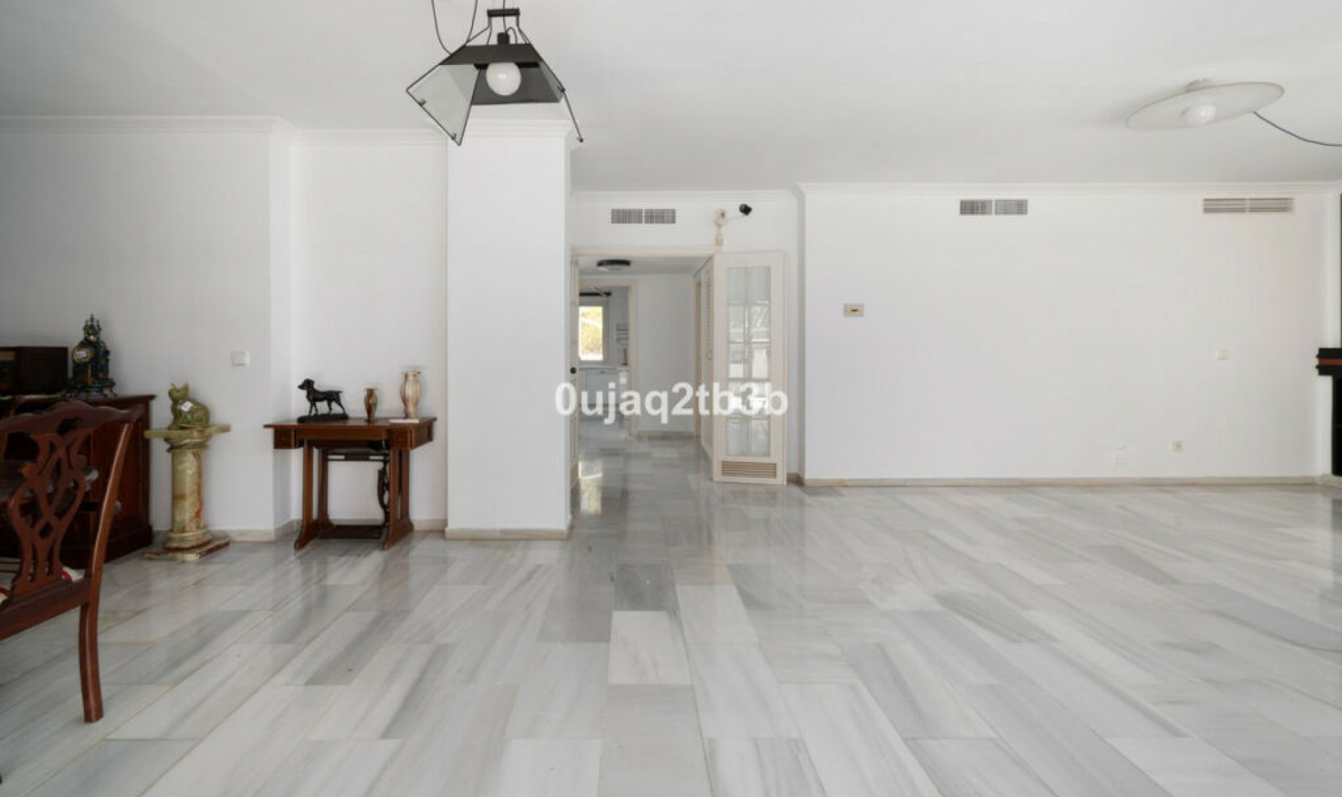 Resale - Apartment -
Marbella