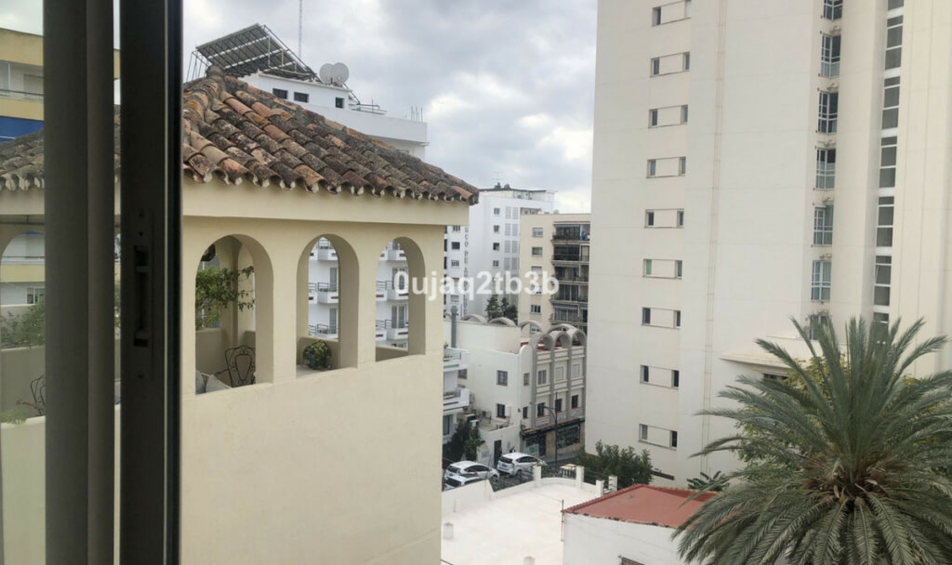 Resale - Apartment -
Marbella