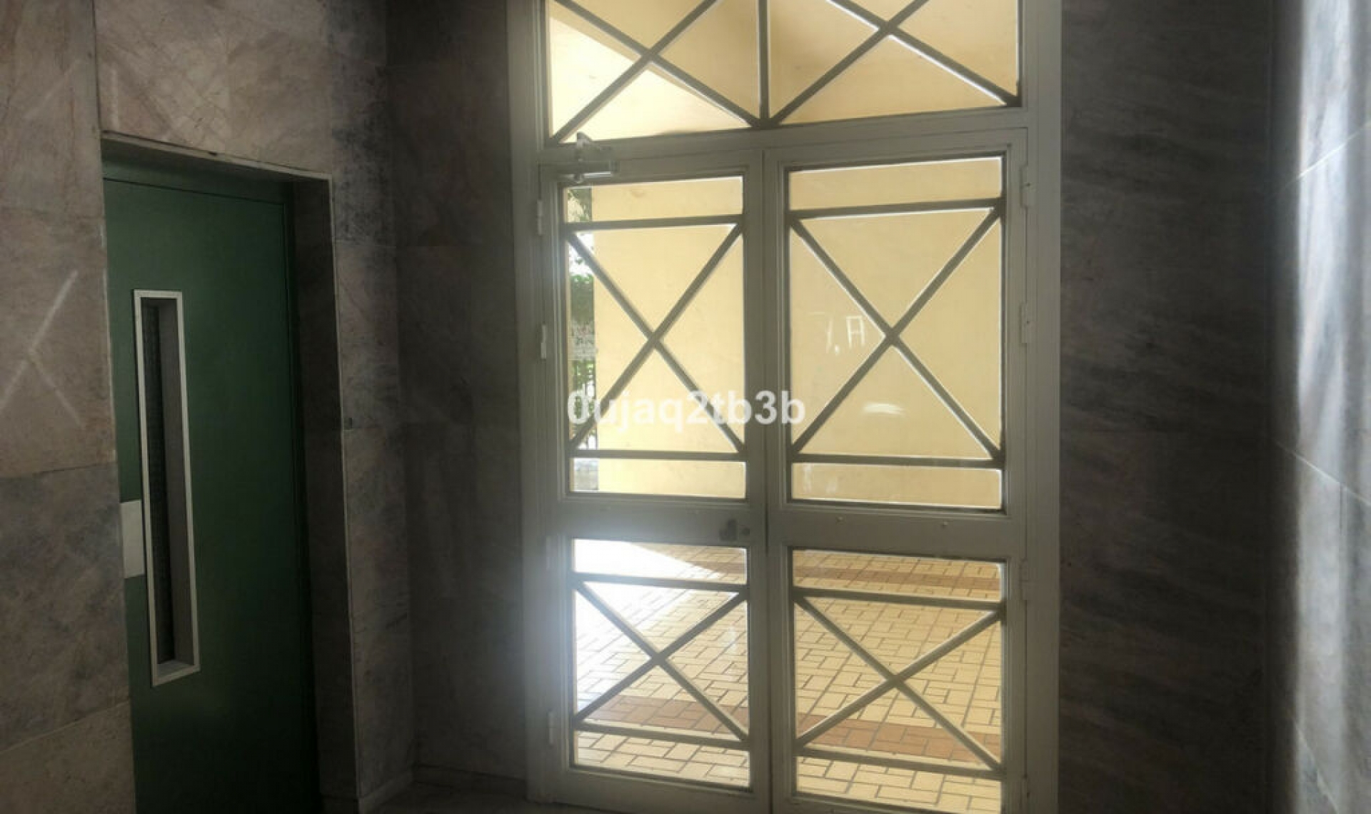 Resale - Apartment -
Marbella