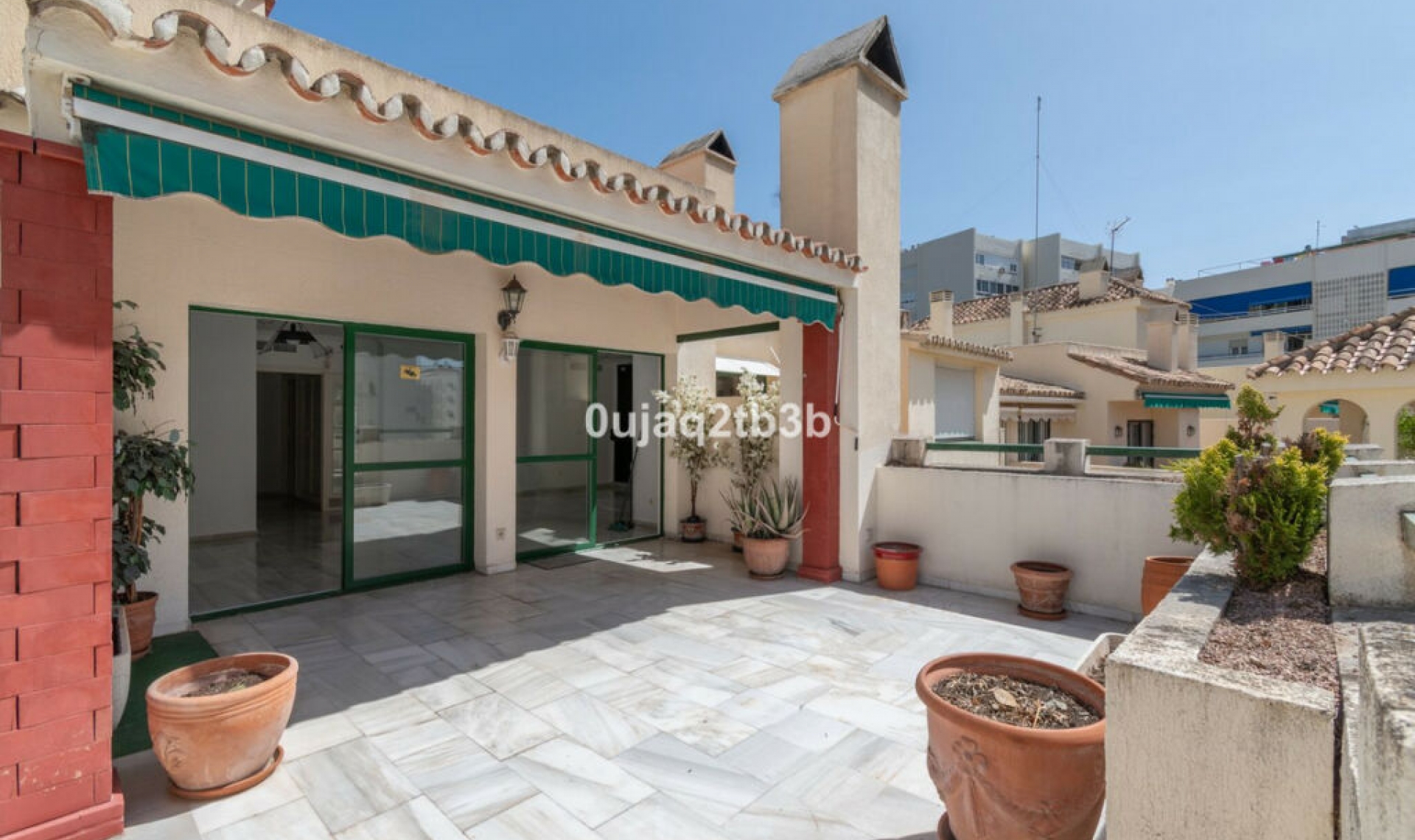 Resale - Apartment -
Marbella