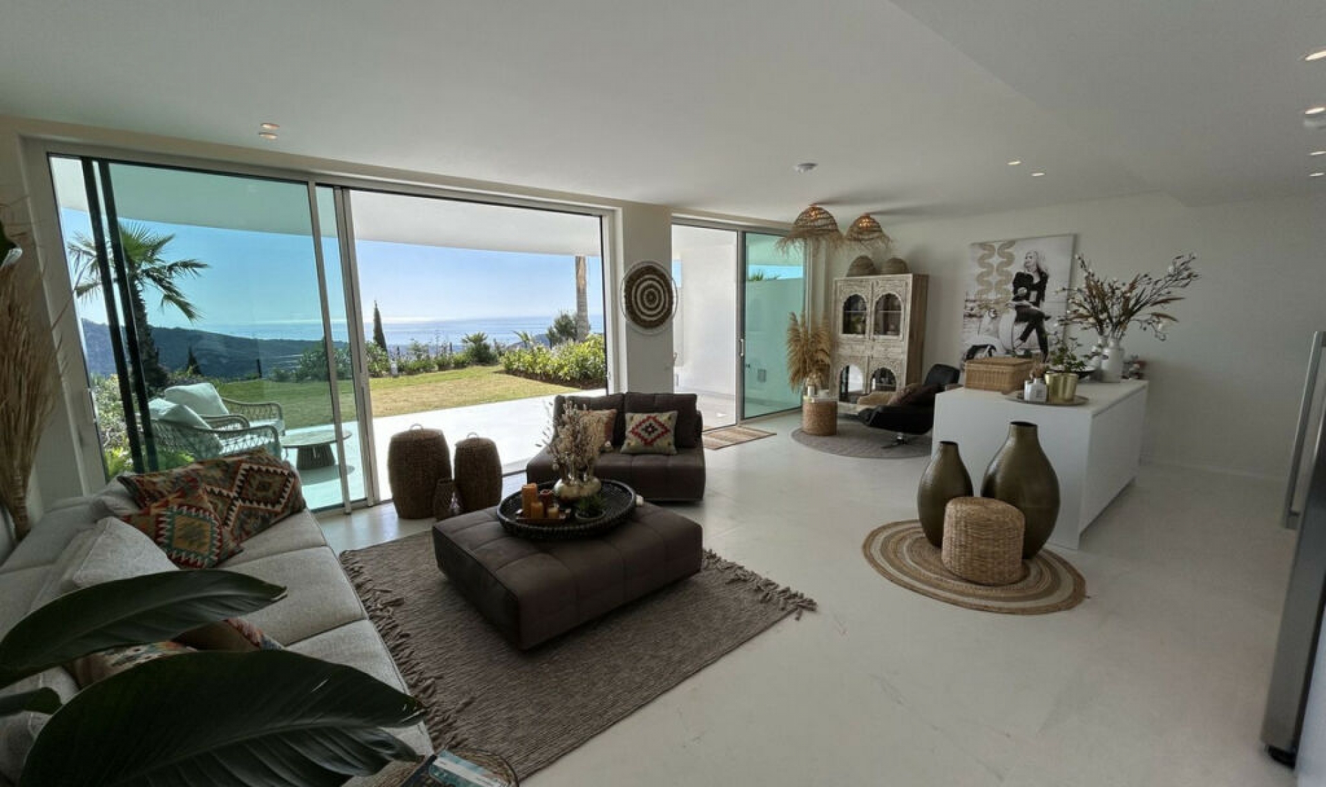 Resale - Apartment -
Marbella