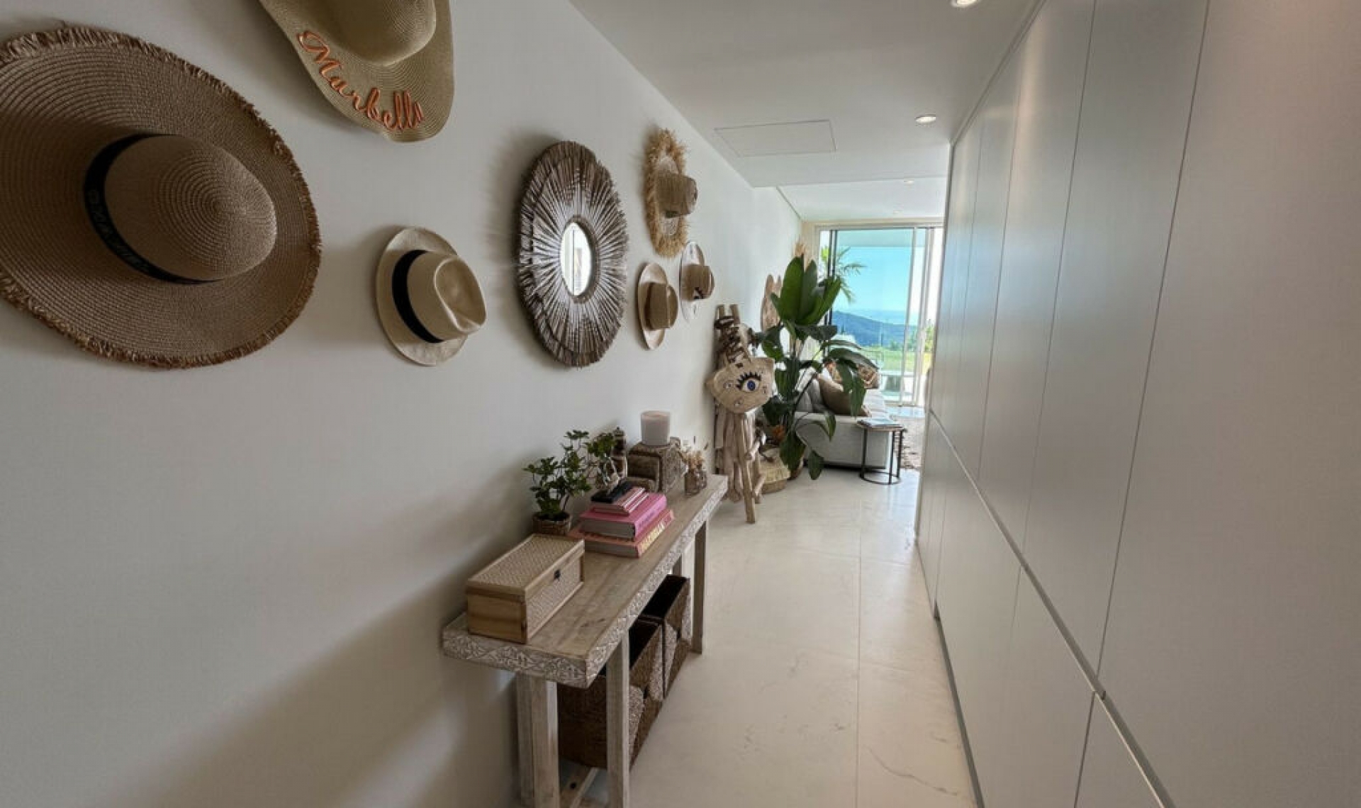 Resale - Apartment -
Marbella