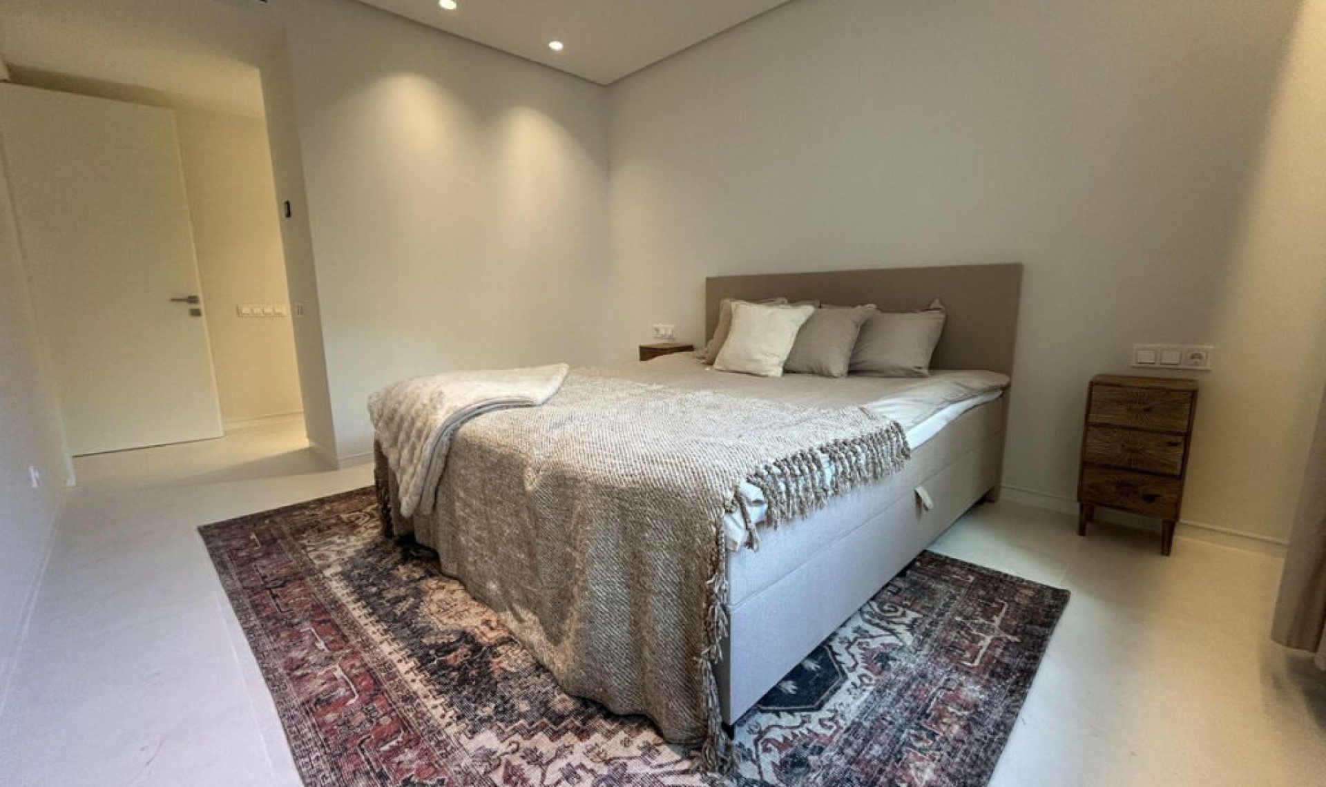 Resale - Apartment -
Marbella