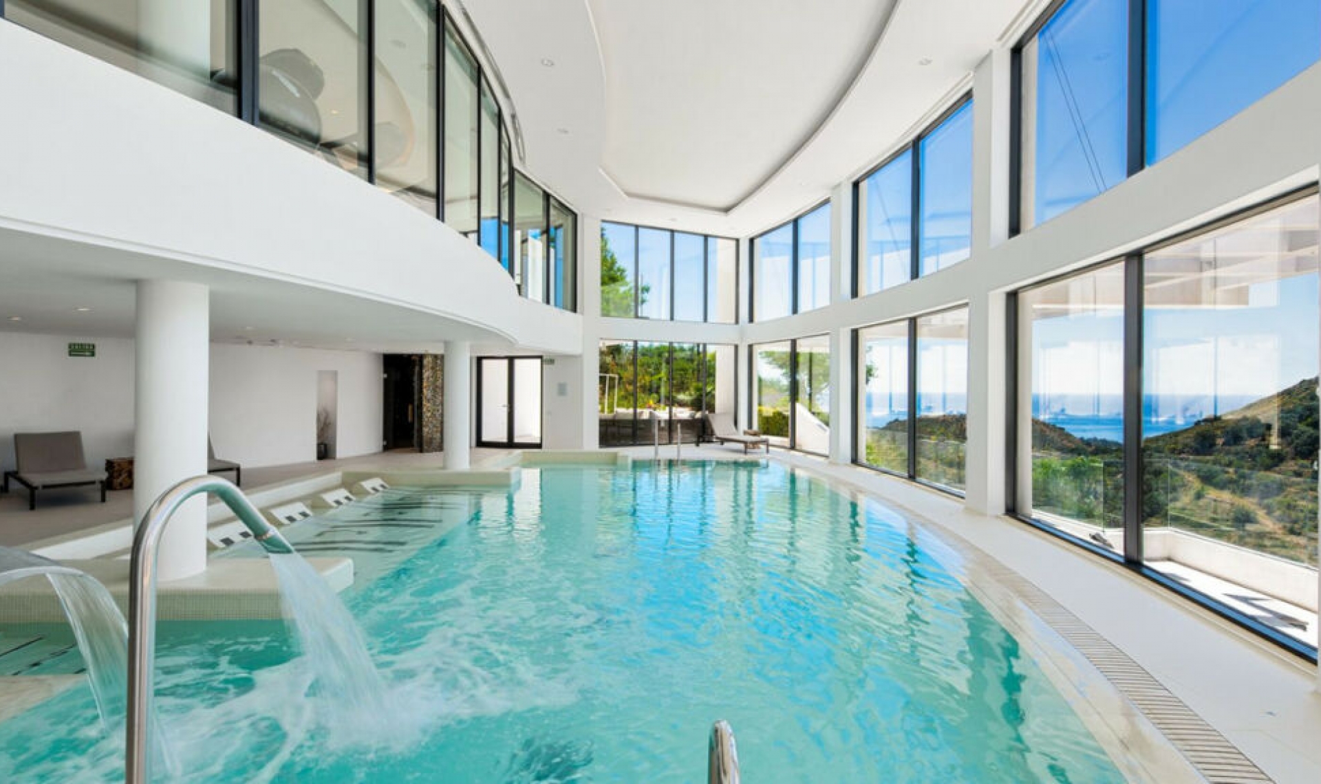 Resale - Apartment -
Marbella