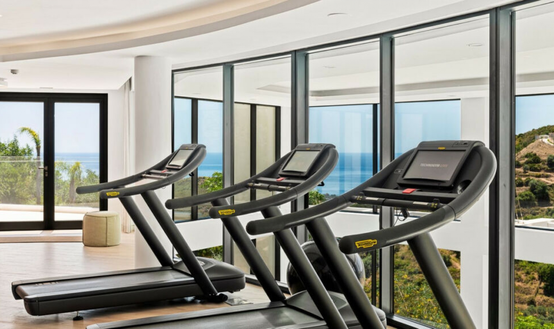 Resale - Apartment -
Marbella