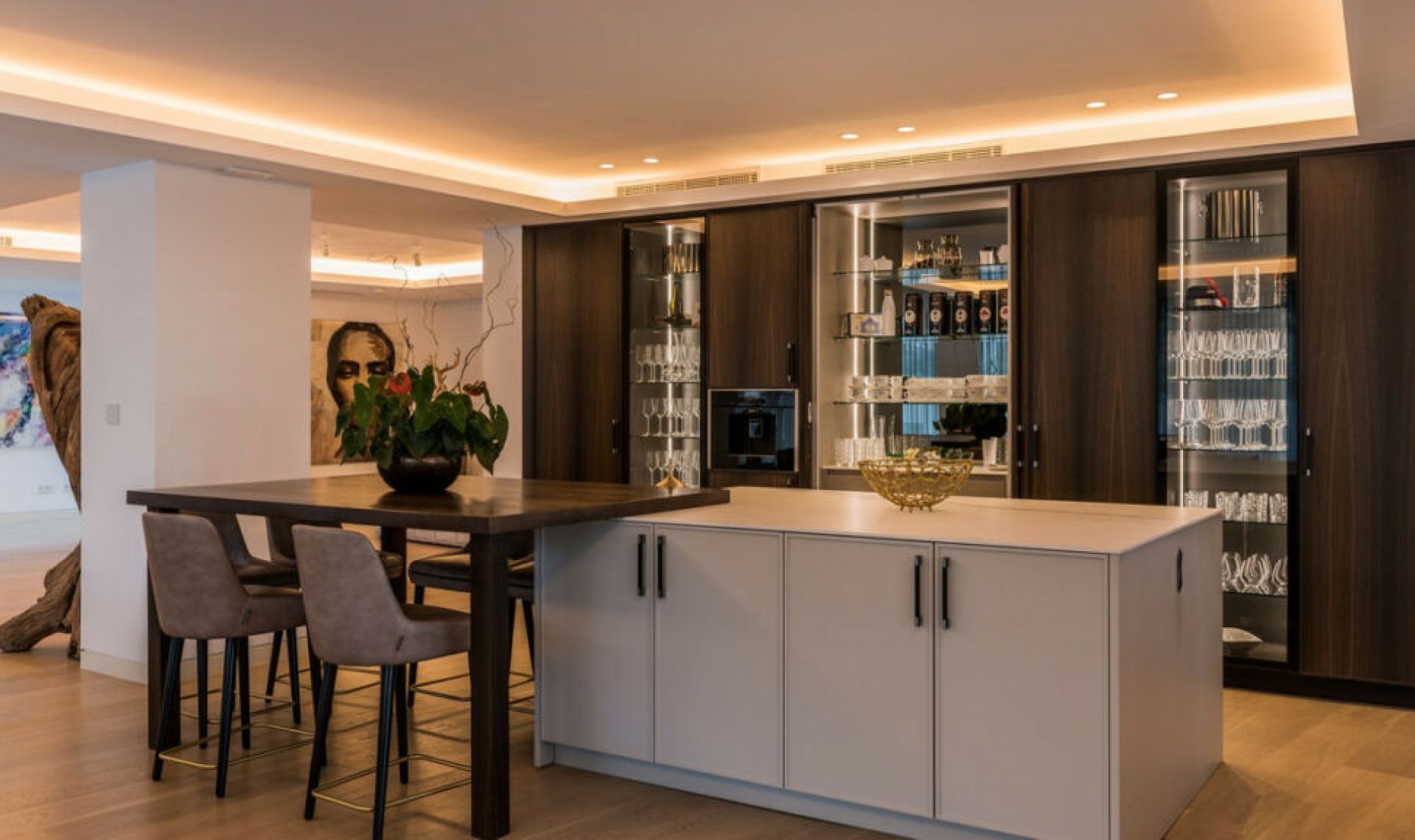 Resale - Apartment -
Marbella