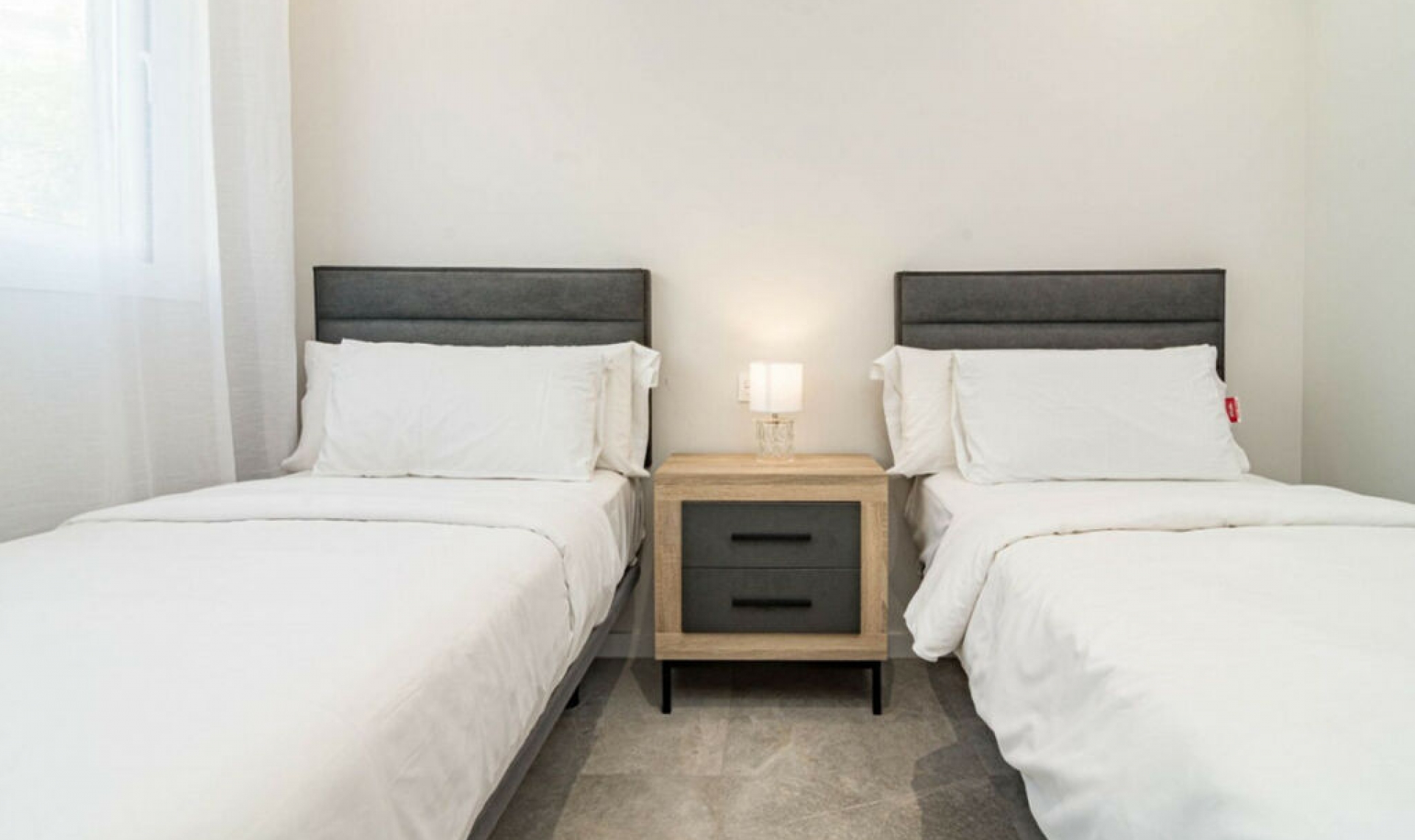 Resale - Apartment -
Marbella