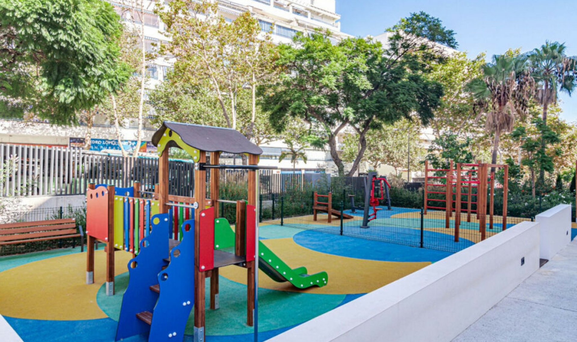 Resale - Apartment -
Marbella