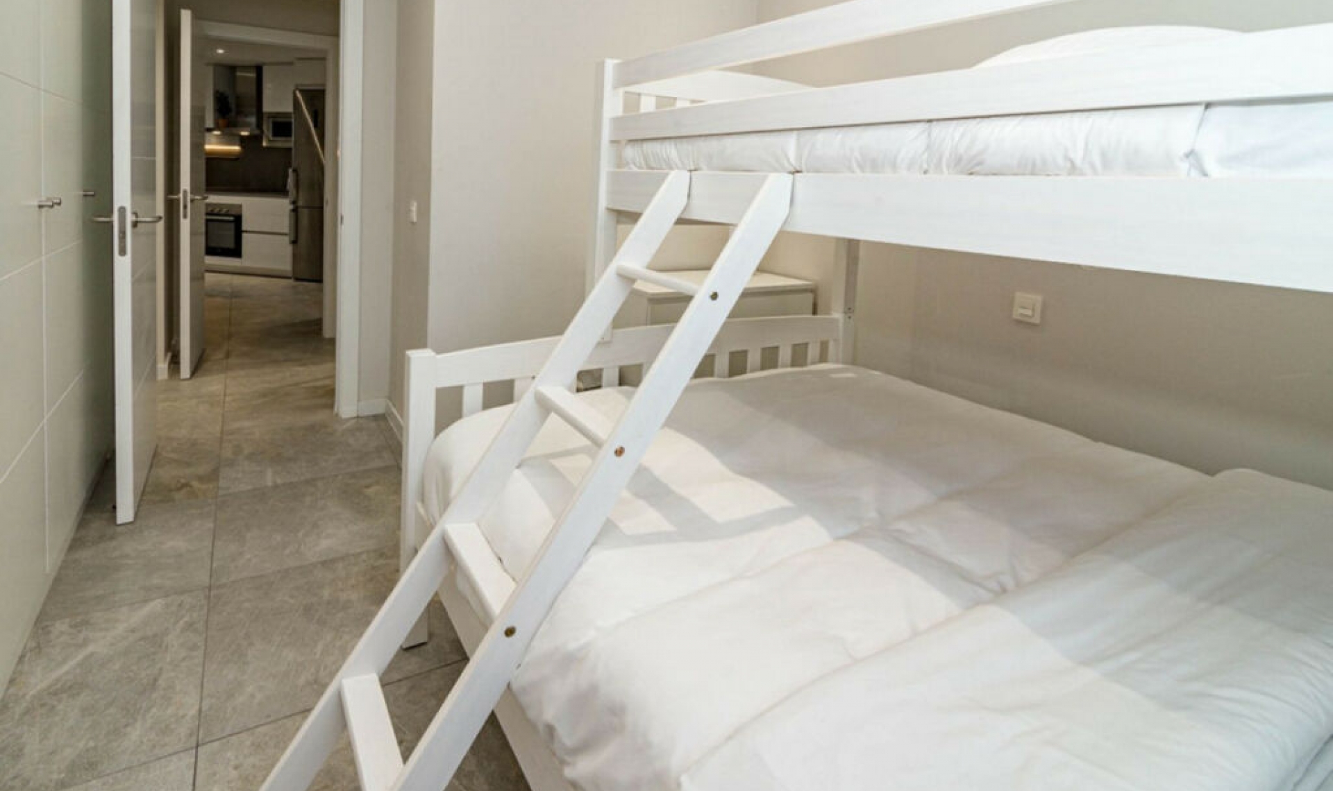 Resale - Apartment -
Marbella