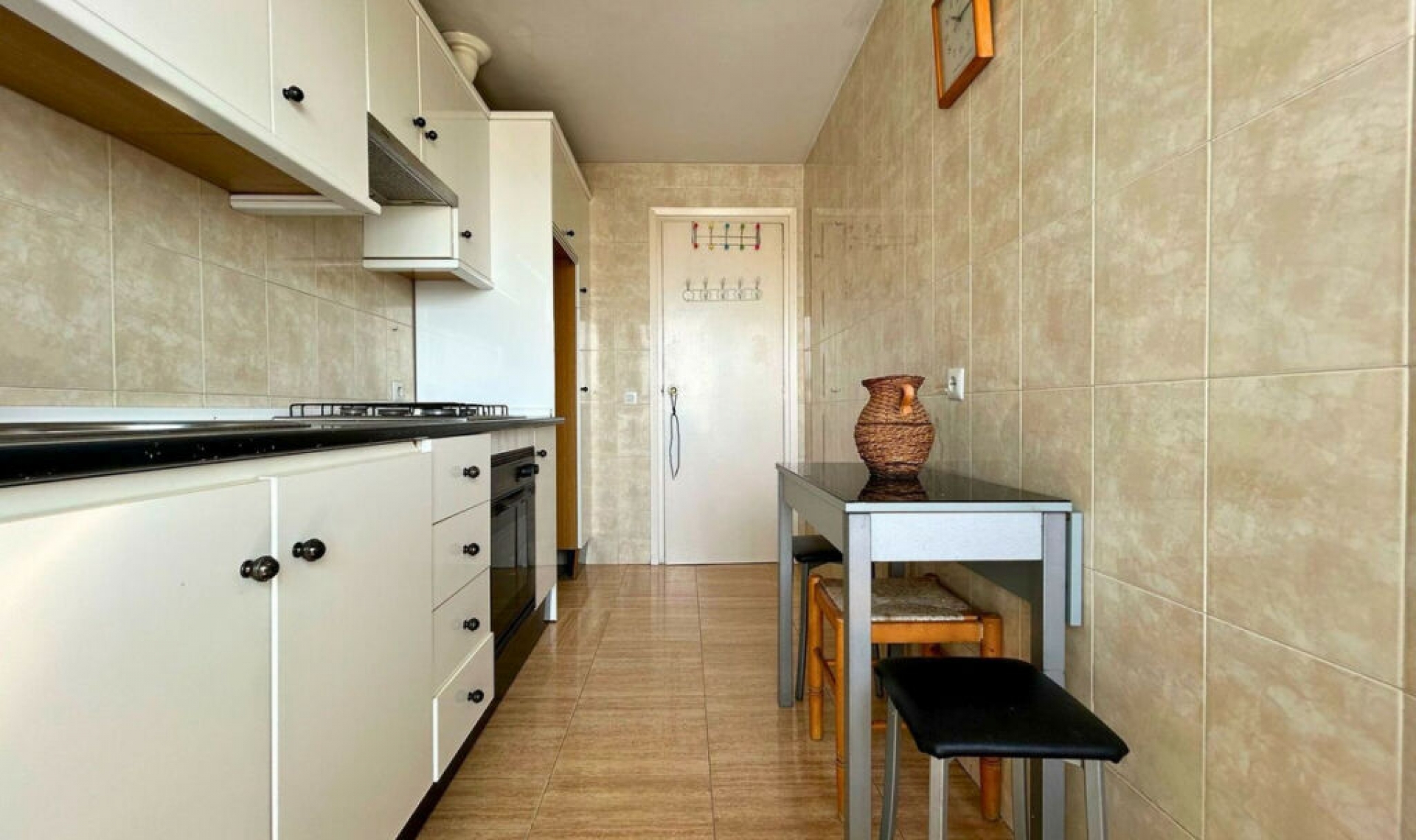 Resale - Apartment -
Marbella