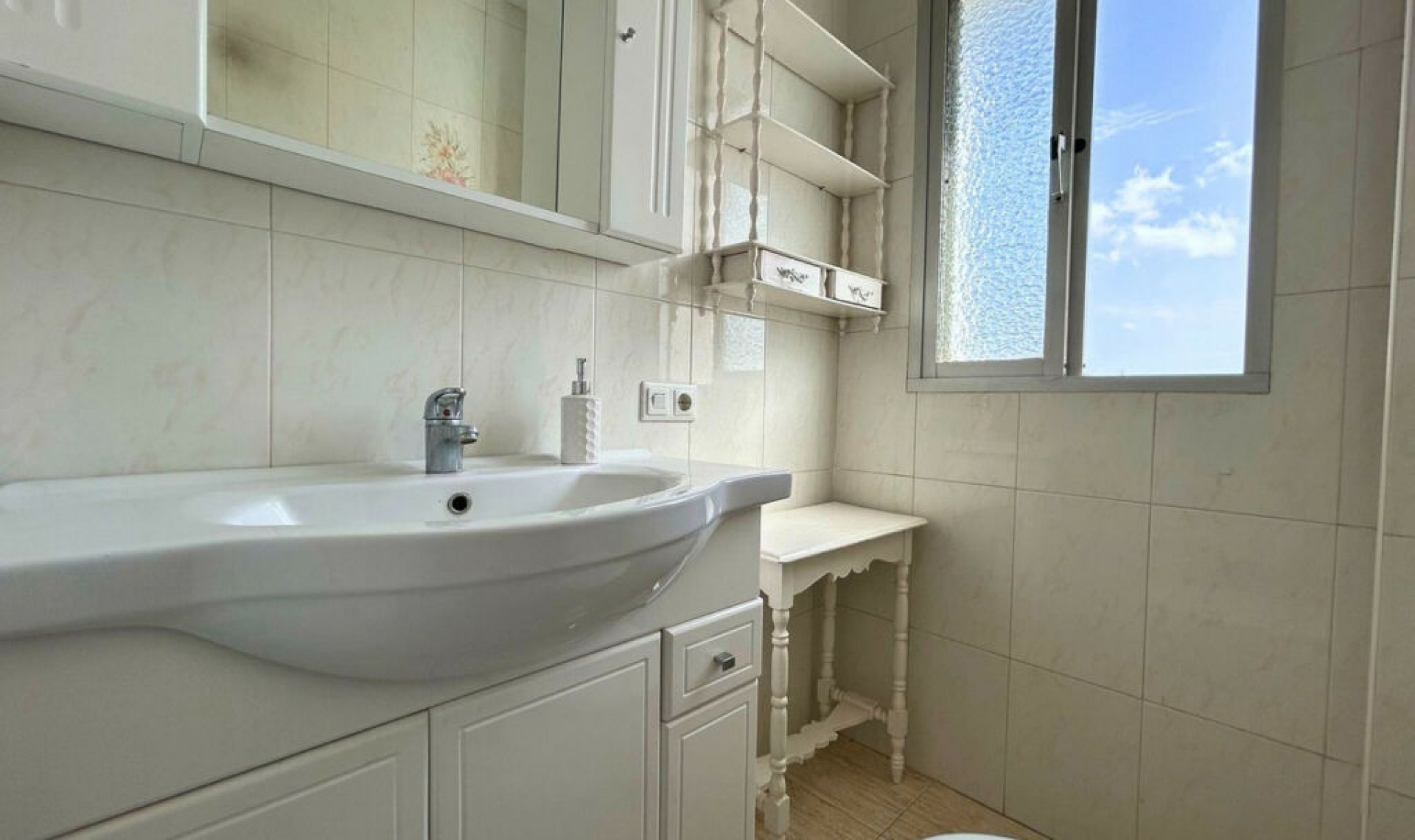 Resale - Apartment -
Marbella