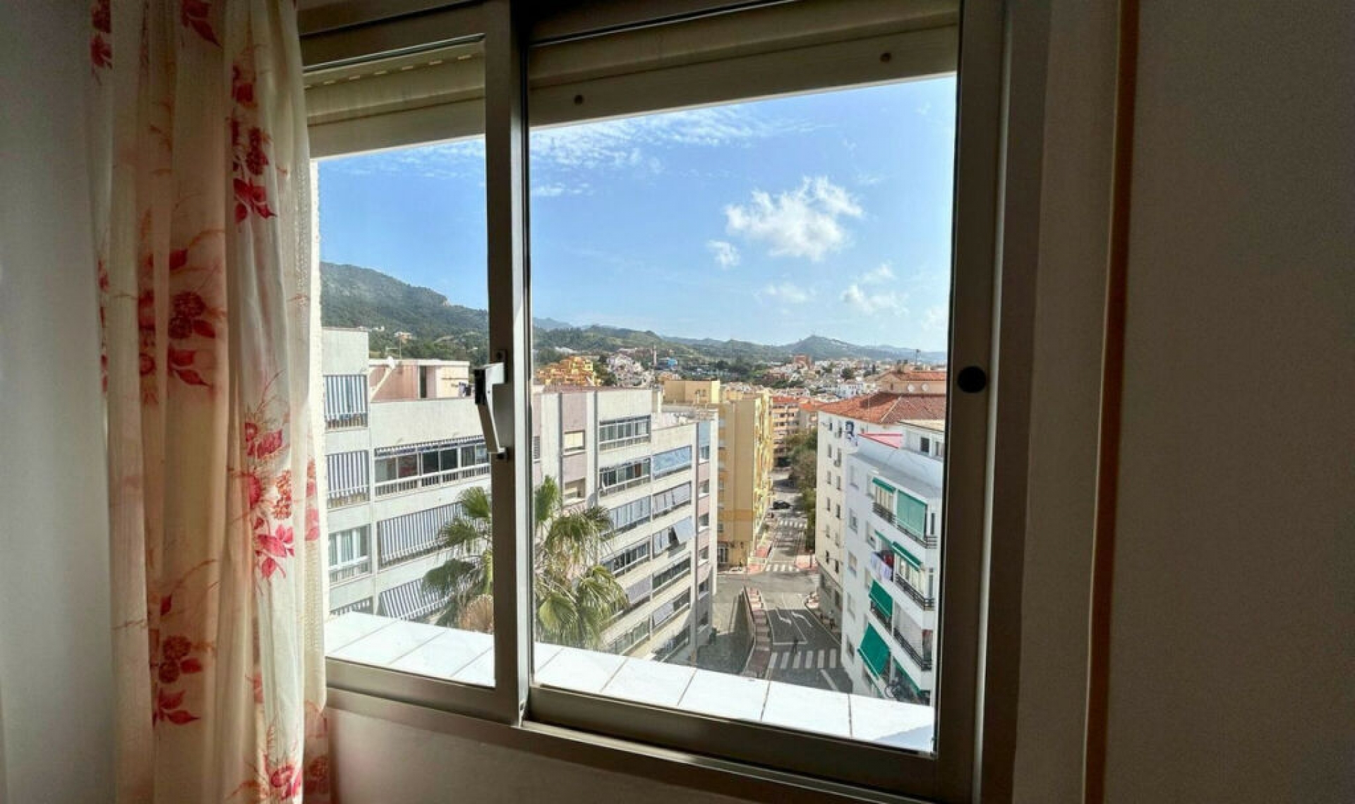 Resale - Apartment -
Marbella