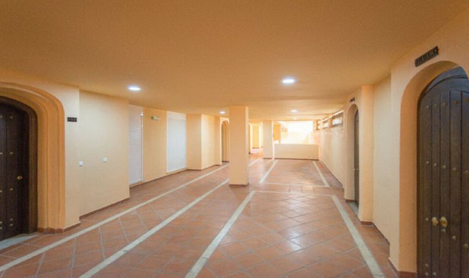Resale - Apartment -
Marbella