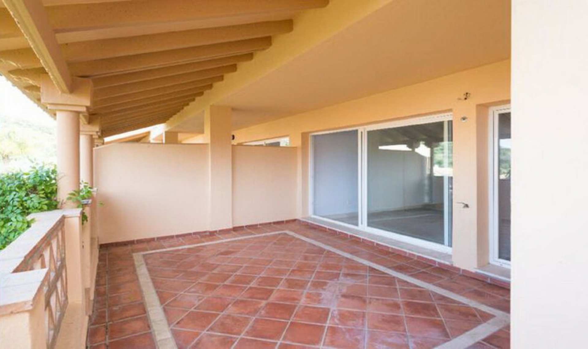 Resale - Apartment -
Marbella