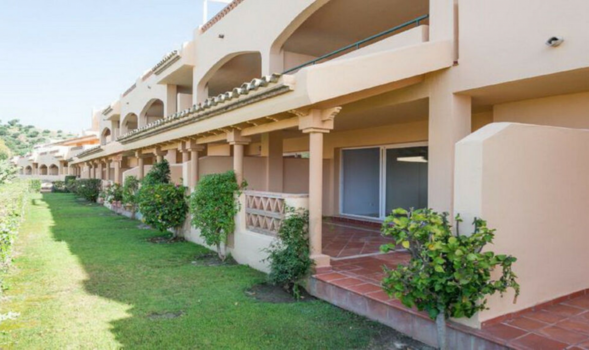 Resale - Apartment -
Marbella