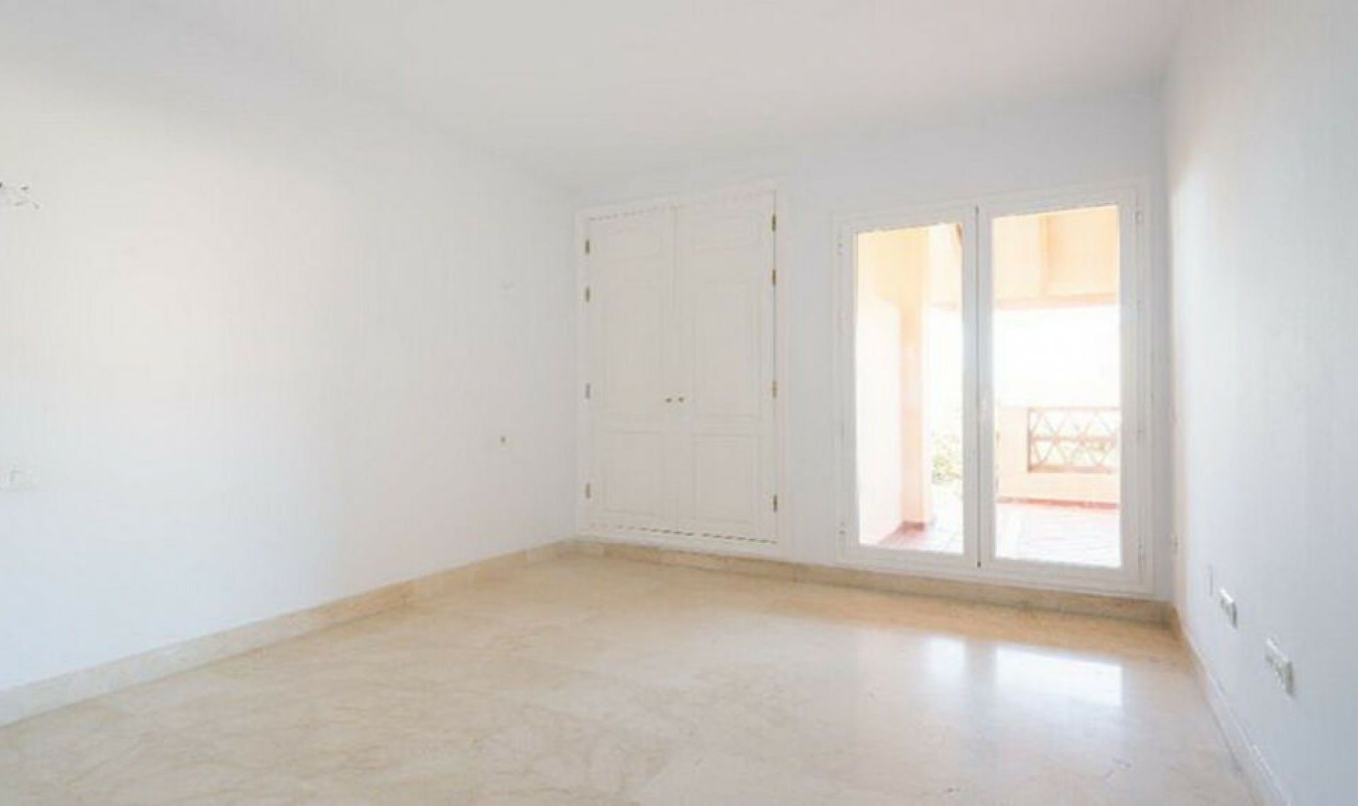 Resale - Apartment -
Marbella