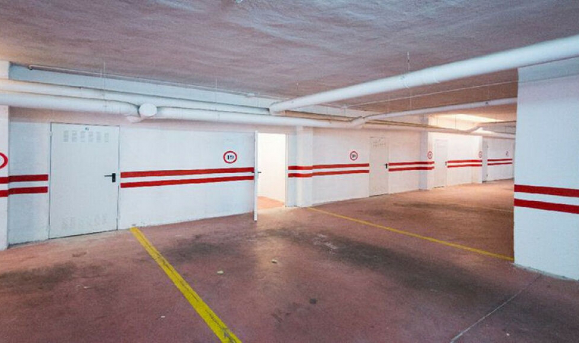 Resale - Apartment -
Marbella