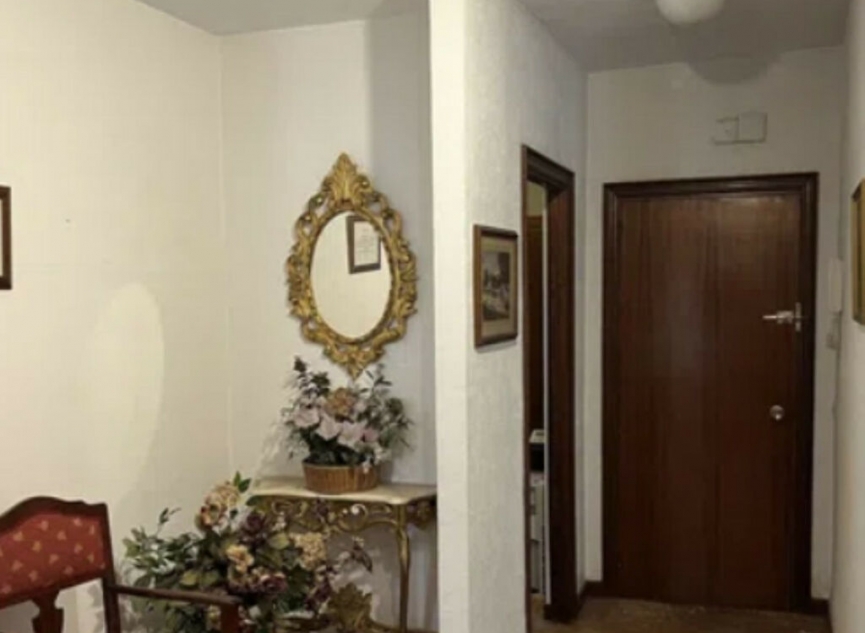 Resale - Apartment -
Marbella