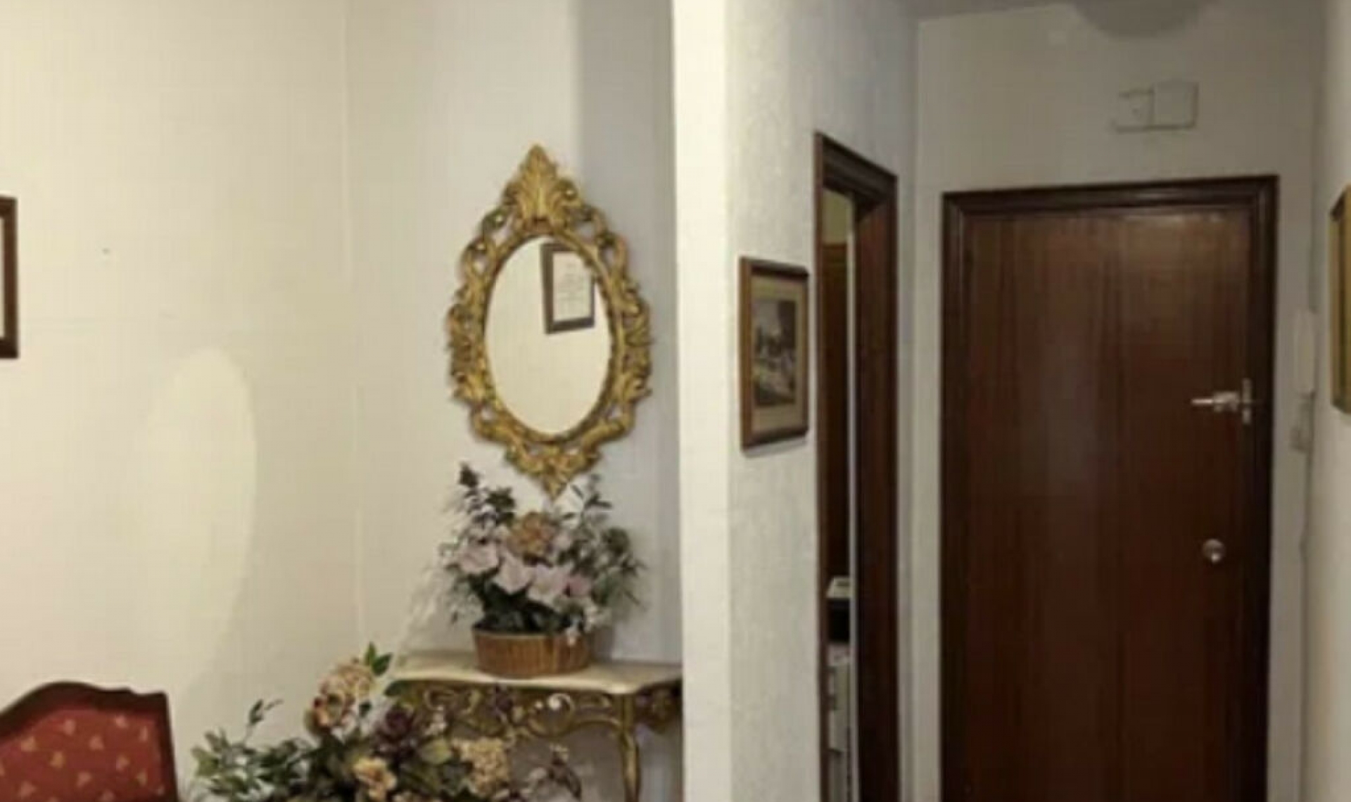 Resale - Apartment -
Marbella