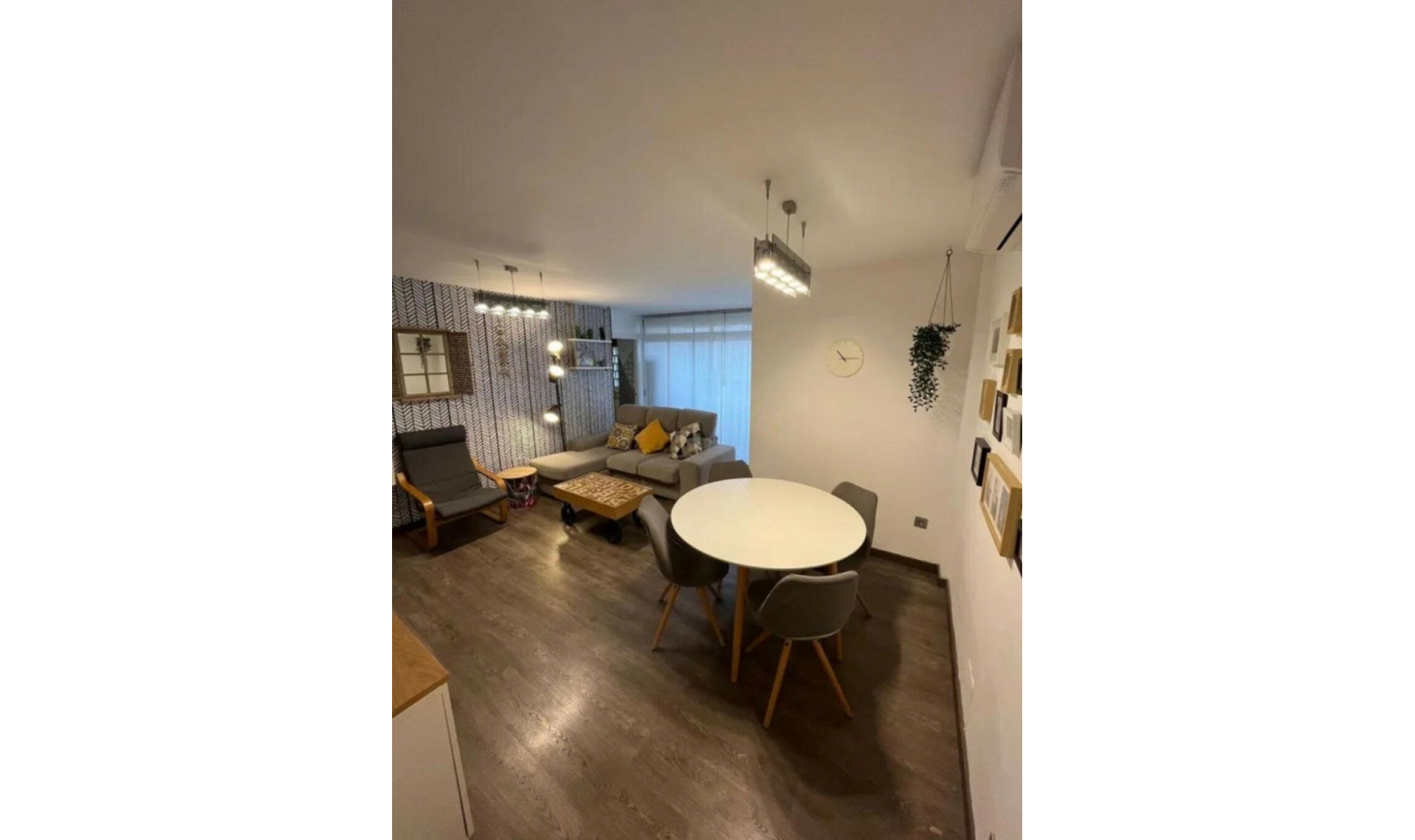 Resale - Apartment -
Marbella