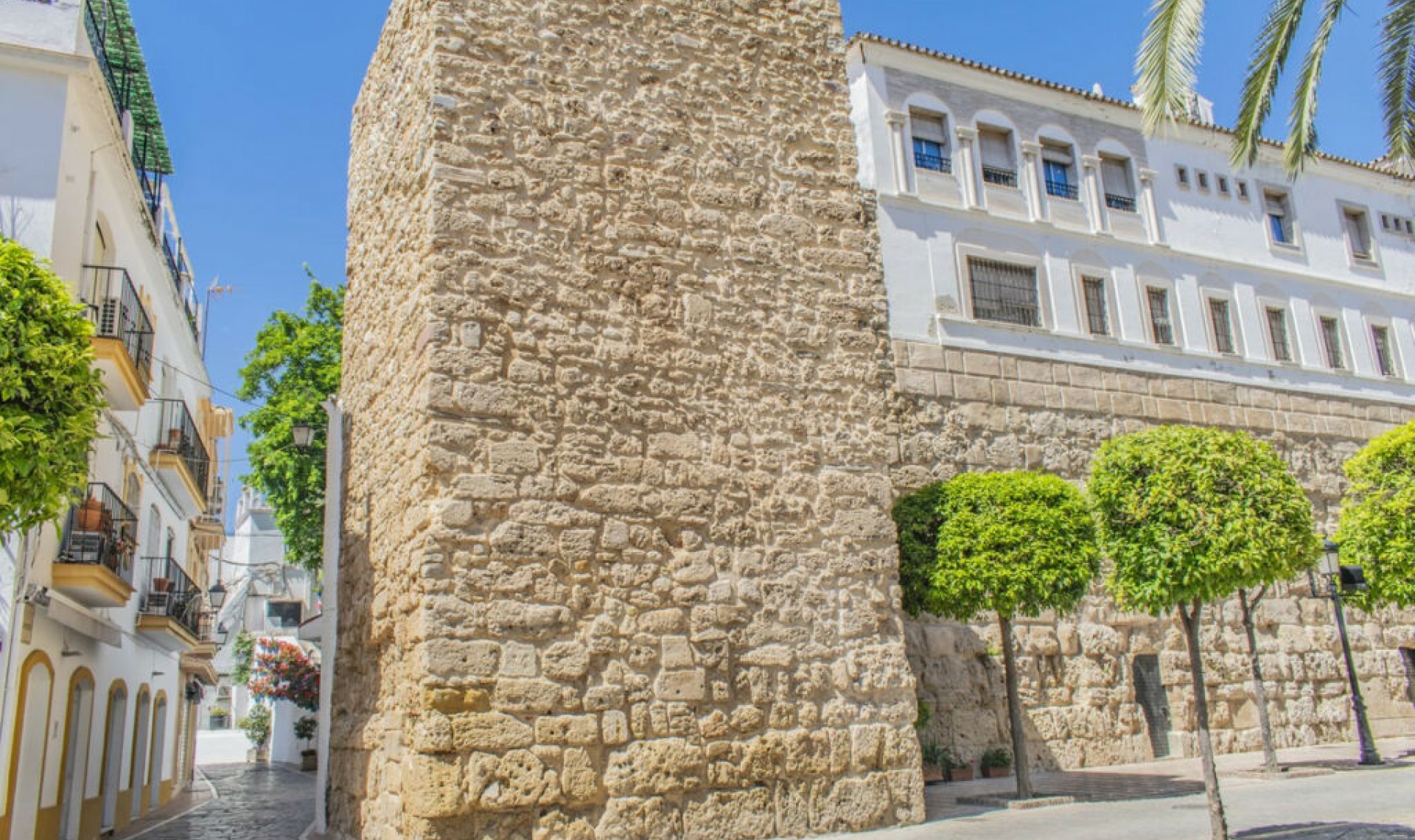 Resale - Apartment -
Marbella