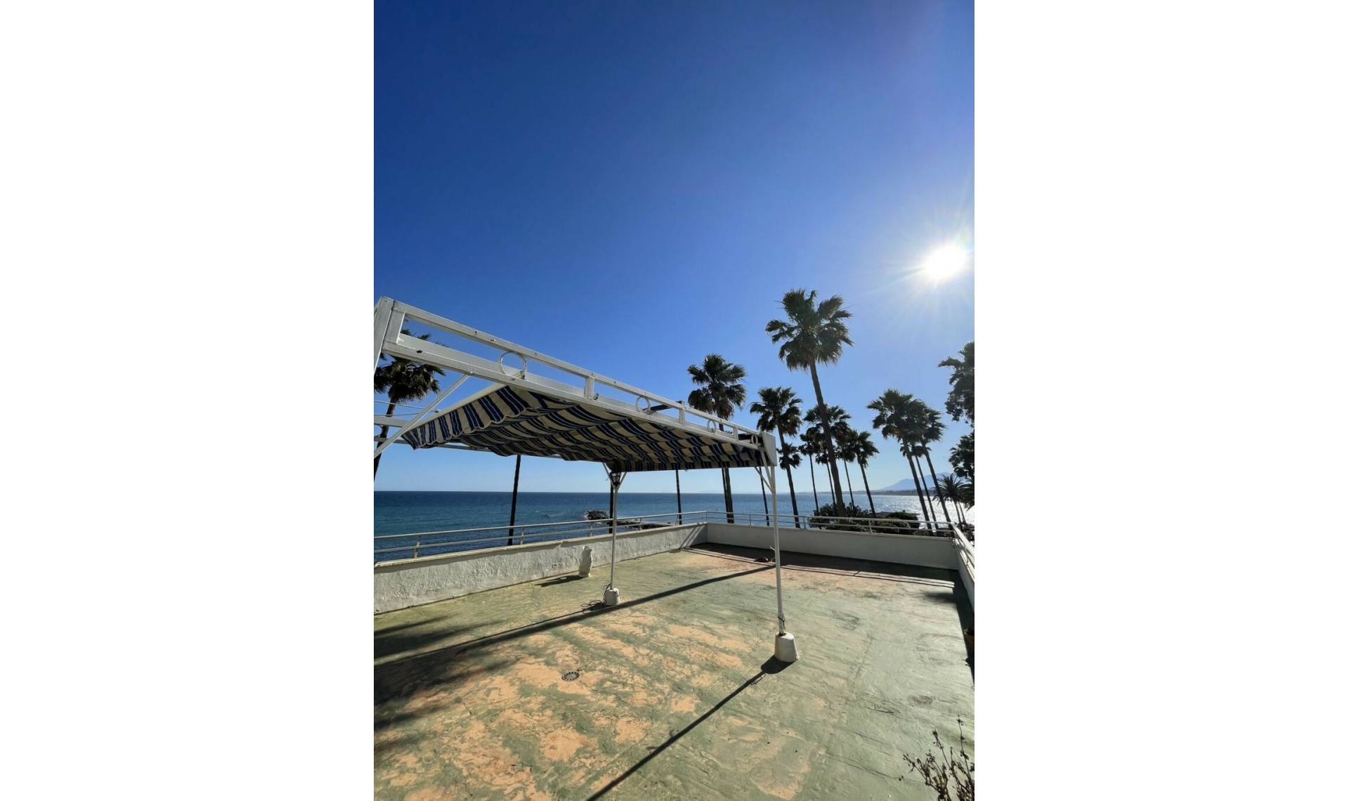 Resale - Apartment -
Marbella