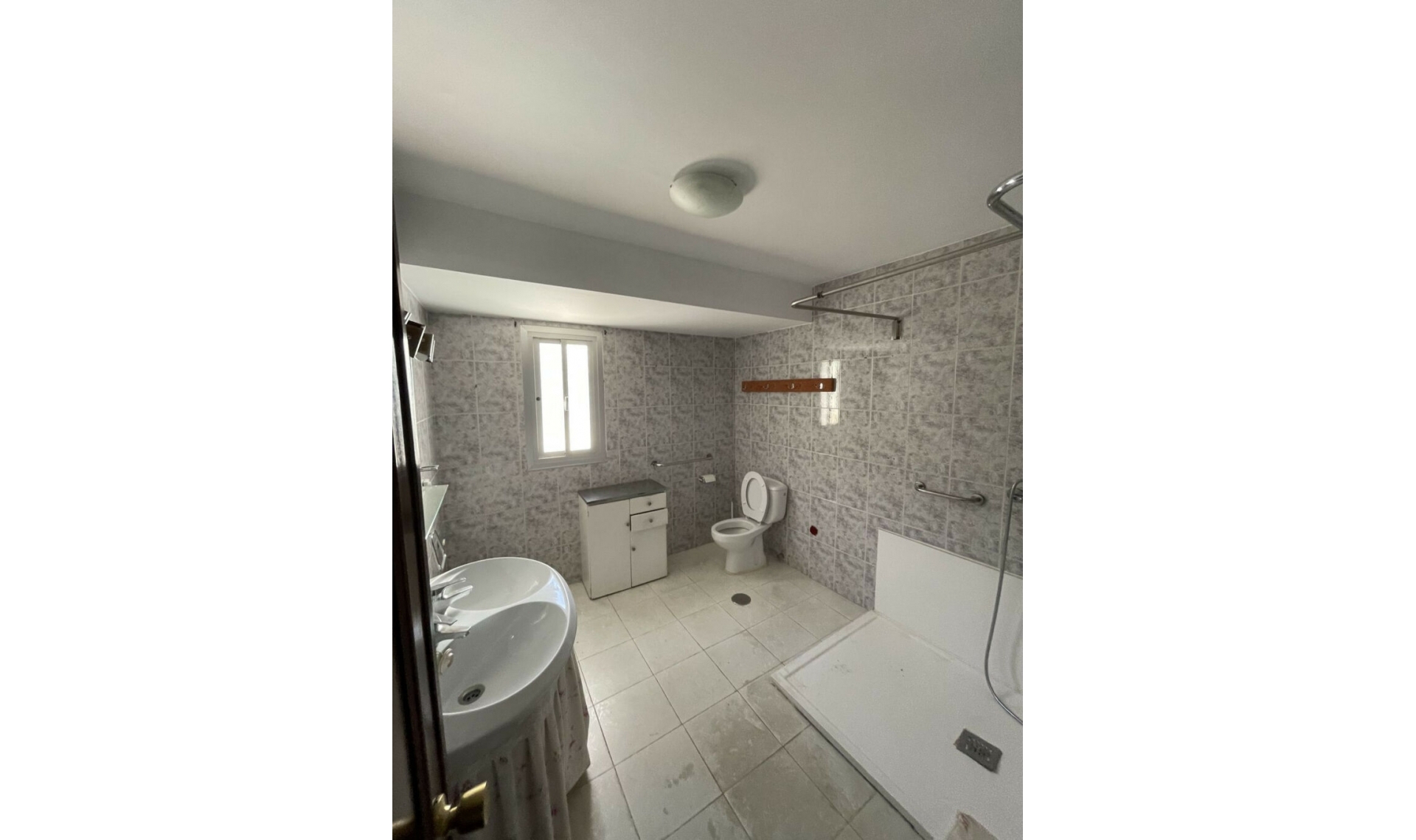 Resale - Apartment -
Marbella