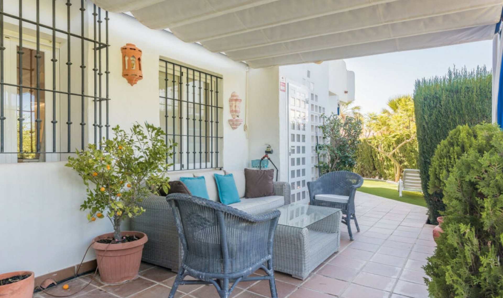 Resale - Apartment -
Marbella