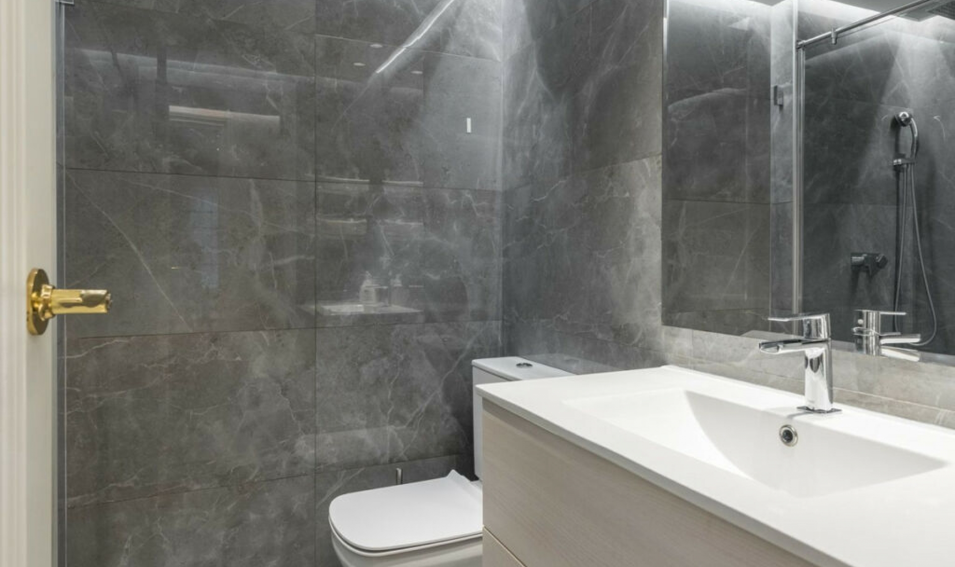Resale - Apartment -
Marbella