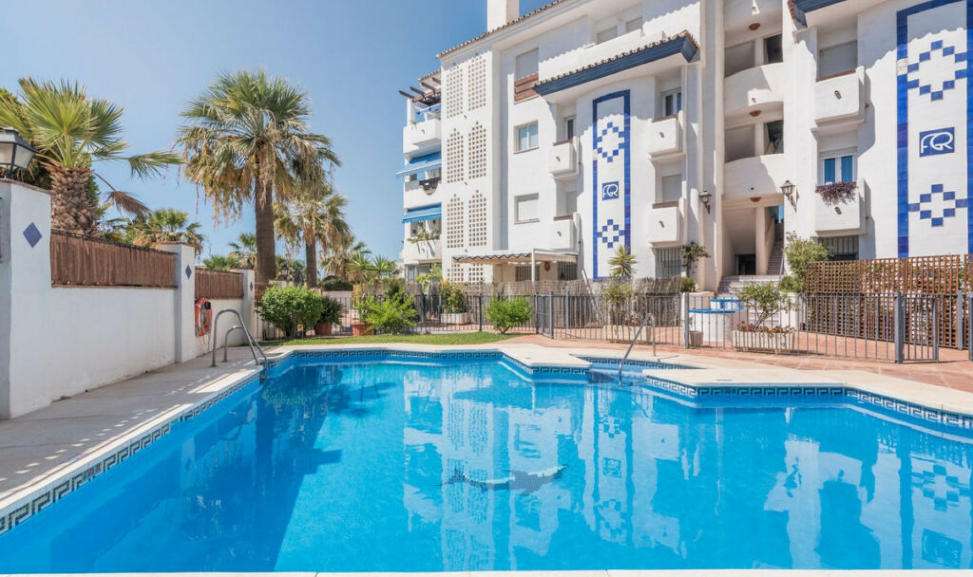 Resale - Apartment -
Marbella