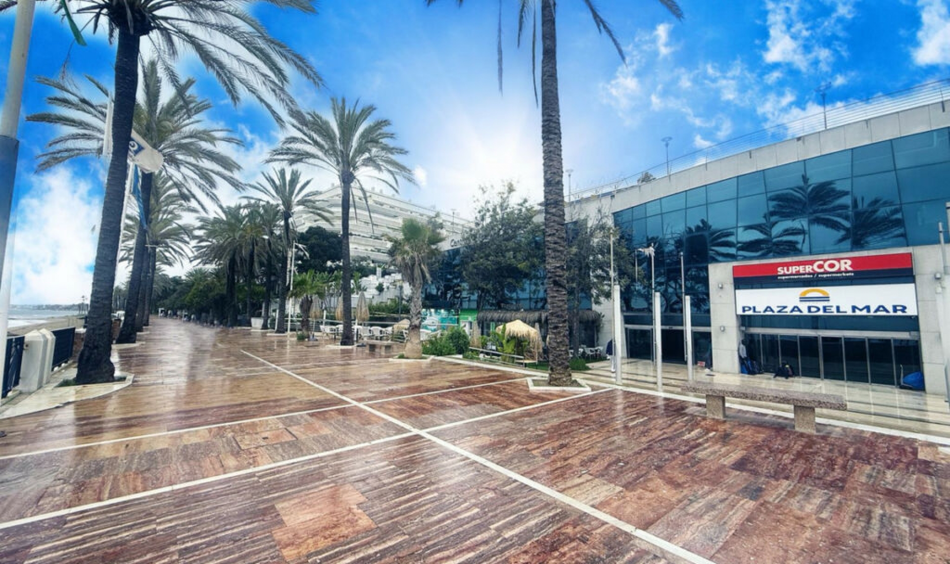 Resale - Apartment -
Marbella