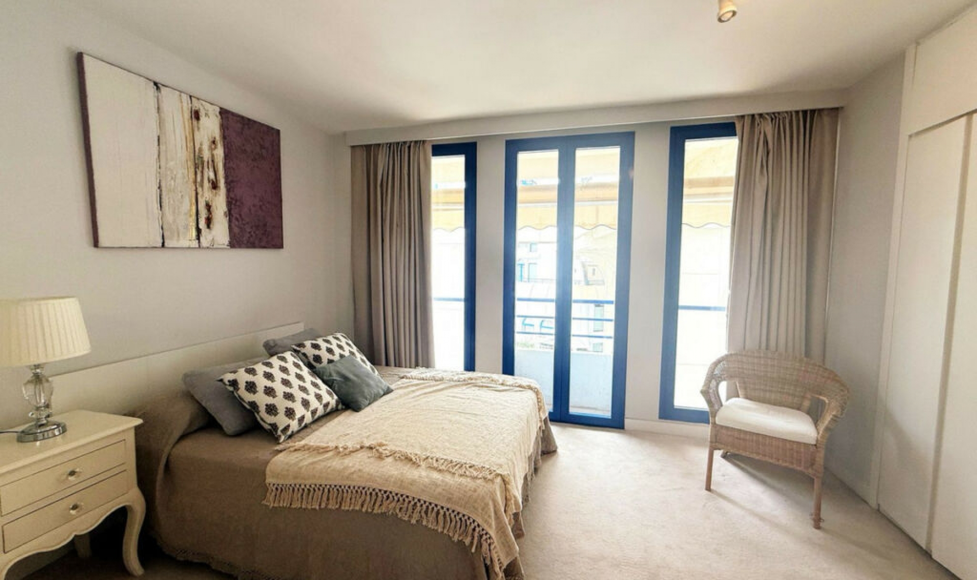 Resale - Apartment -
Marbella